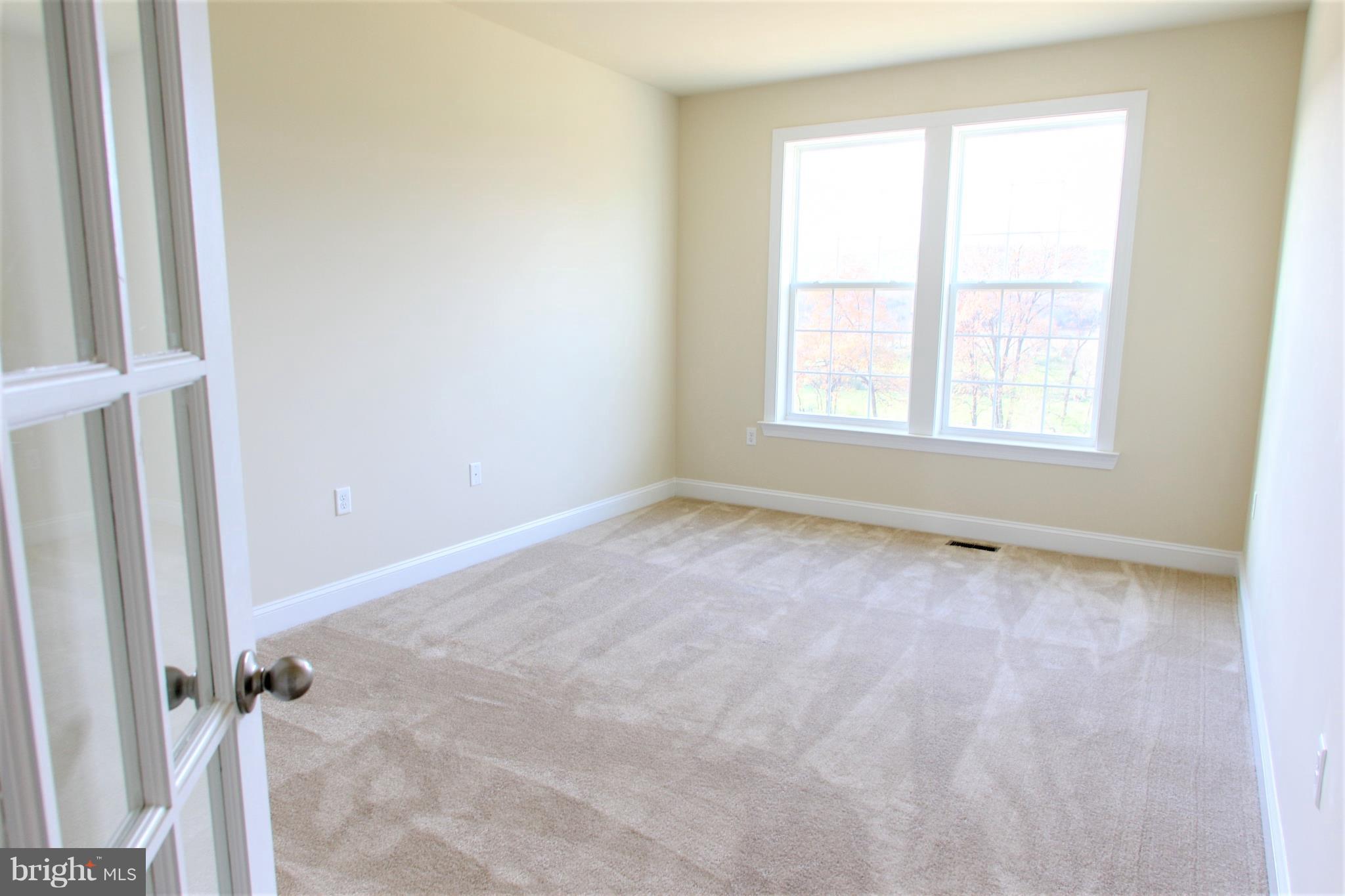 RIDGES OF TUSCARORA - Residential