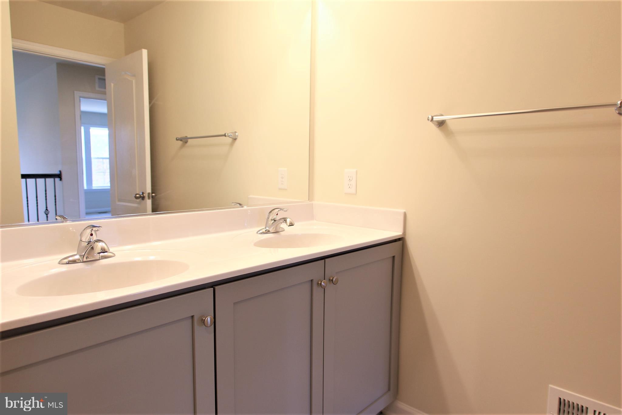 RIDGES OF TUSCARORA - Residential