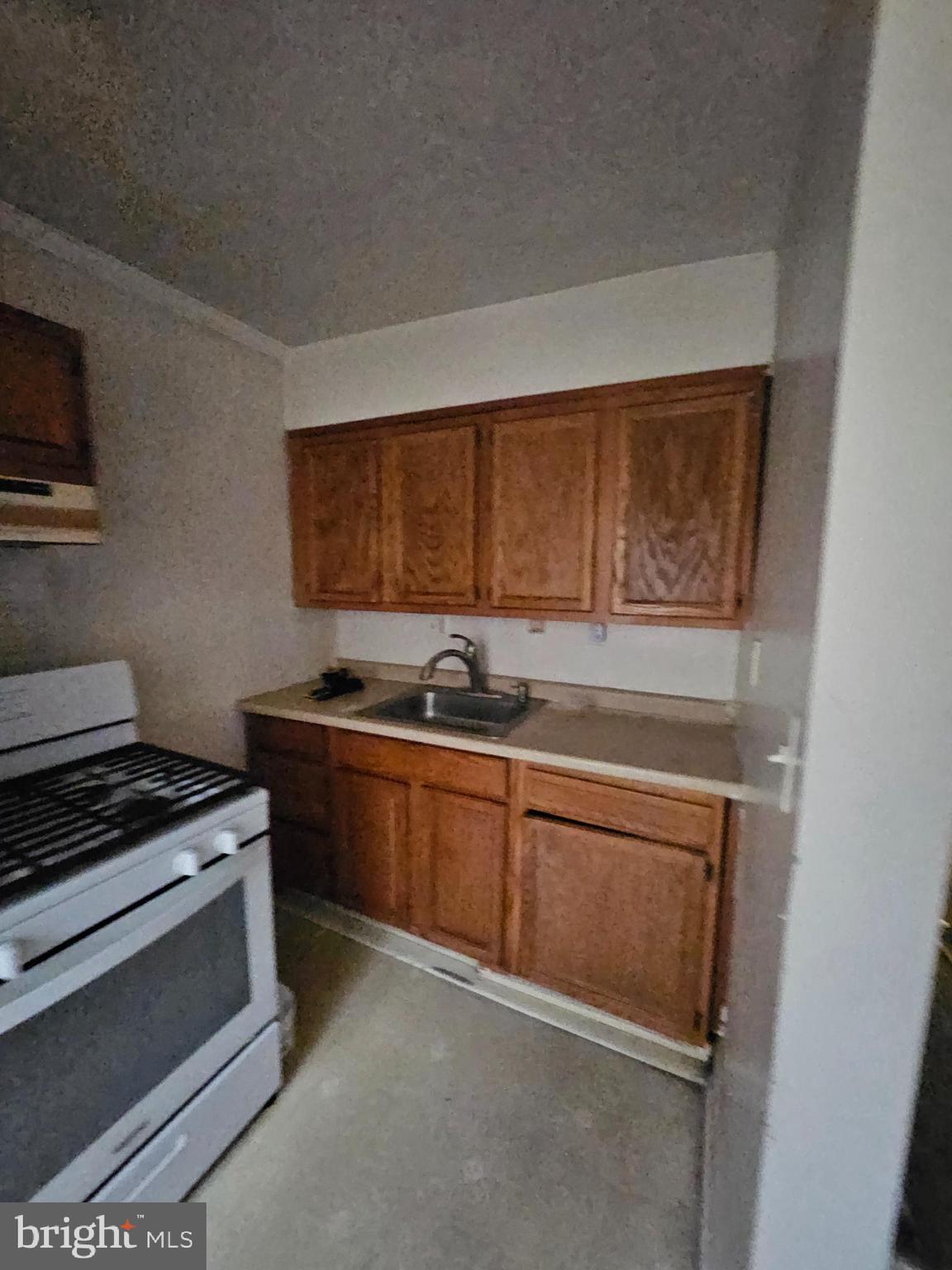 CAMERON VILLAGE - Residential Income