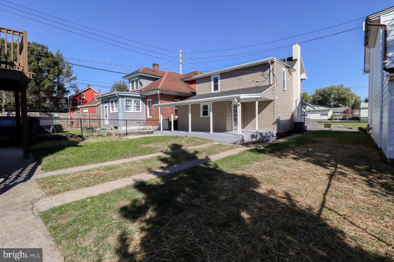 HUMMELSTOWN - Residential