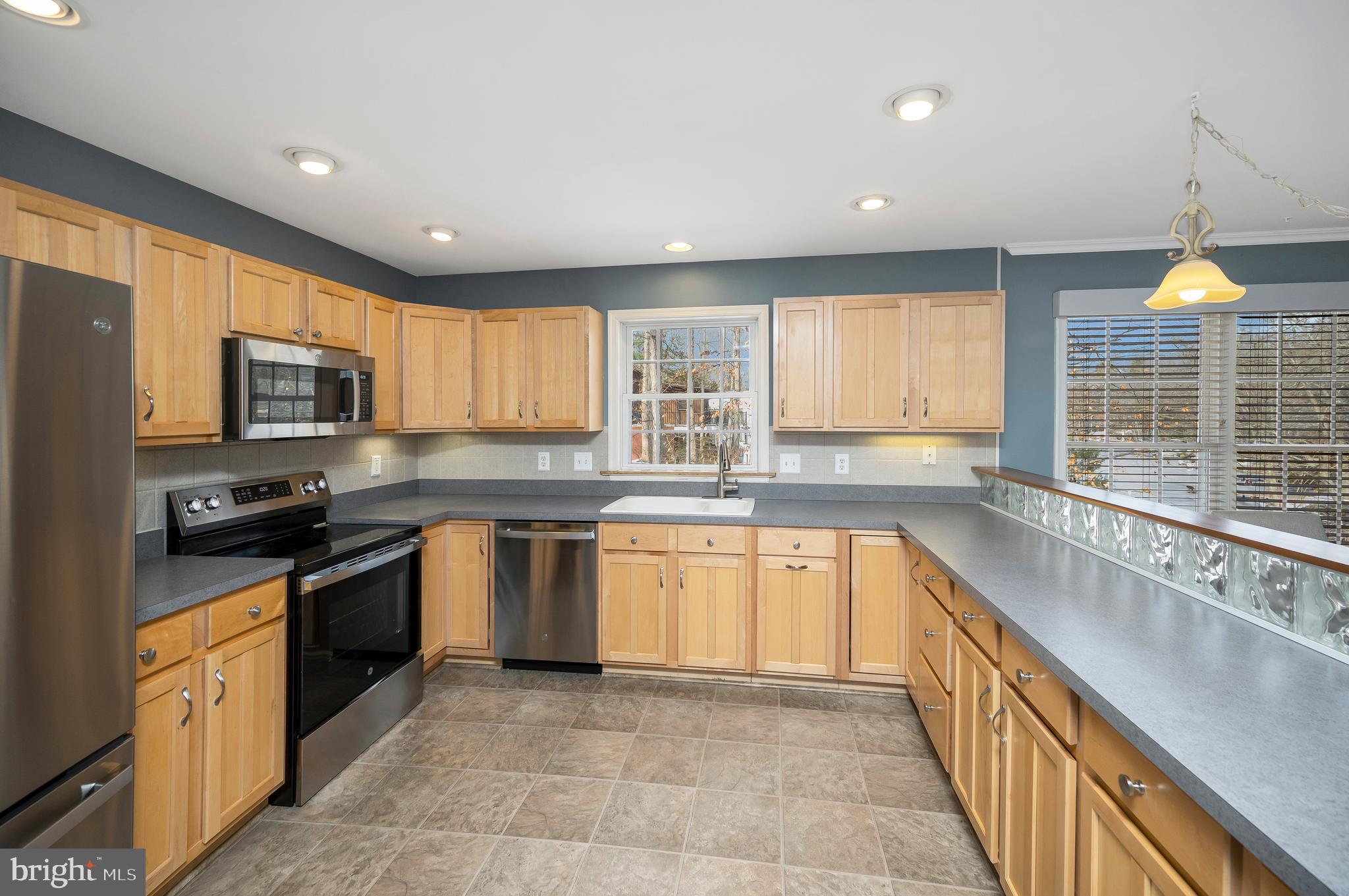 LAKE OF THE WOODS - Residential