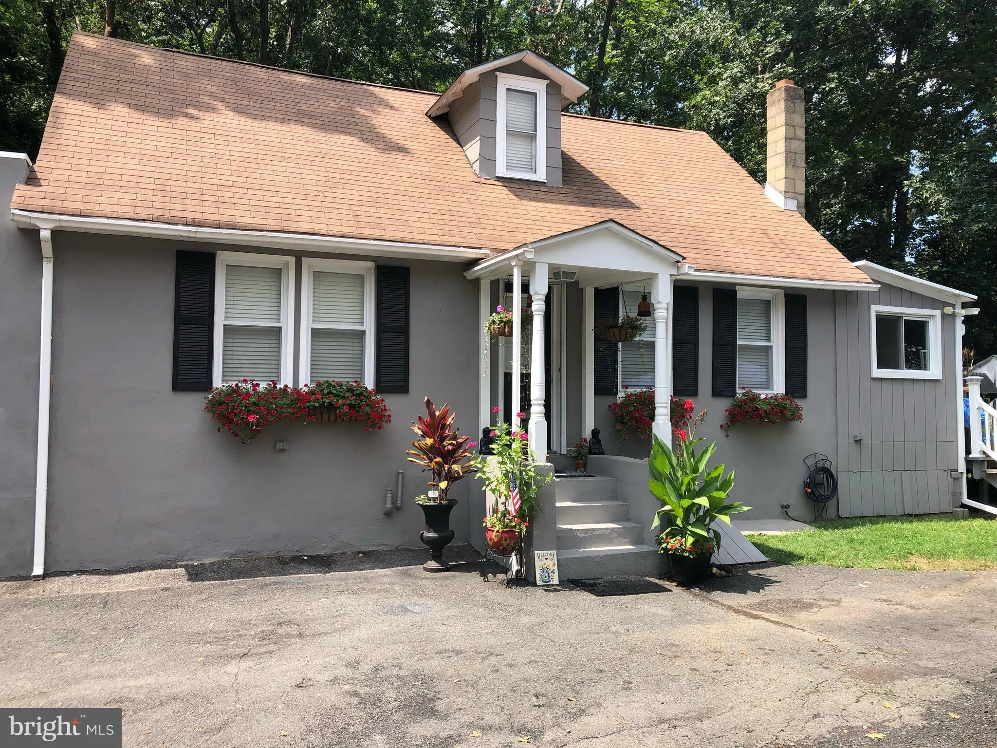 Trenton, New Jersey 08648, United States, 4 Bedrooms Bedrooms, ,2 BathroomsBathrooms,Residential,Active,214696