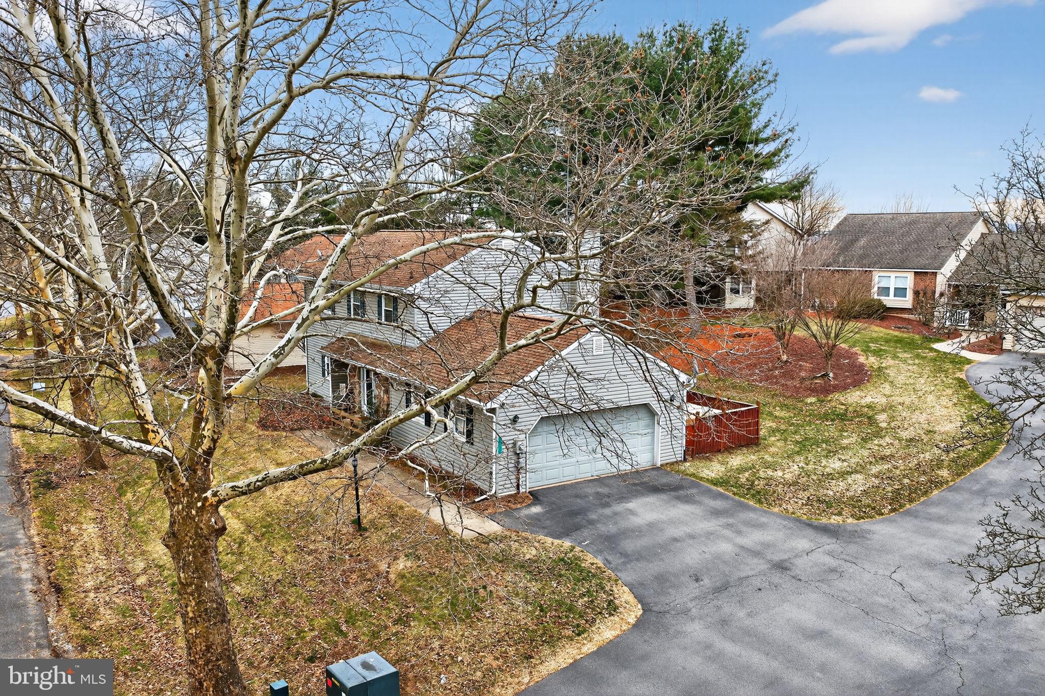 APPLEWOOD - Residential