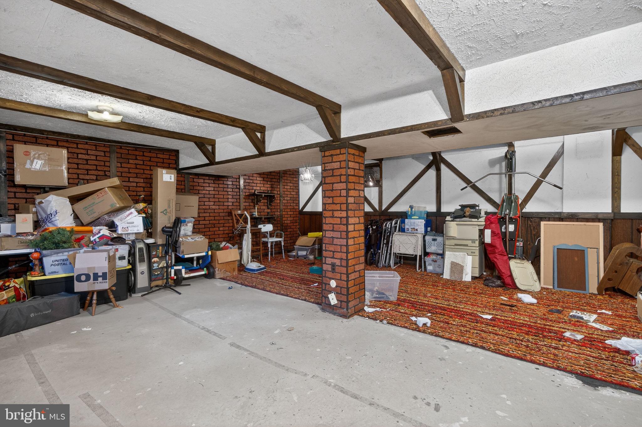 APPLEWOOD - Residential