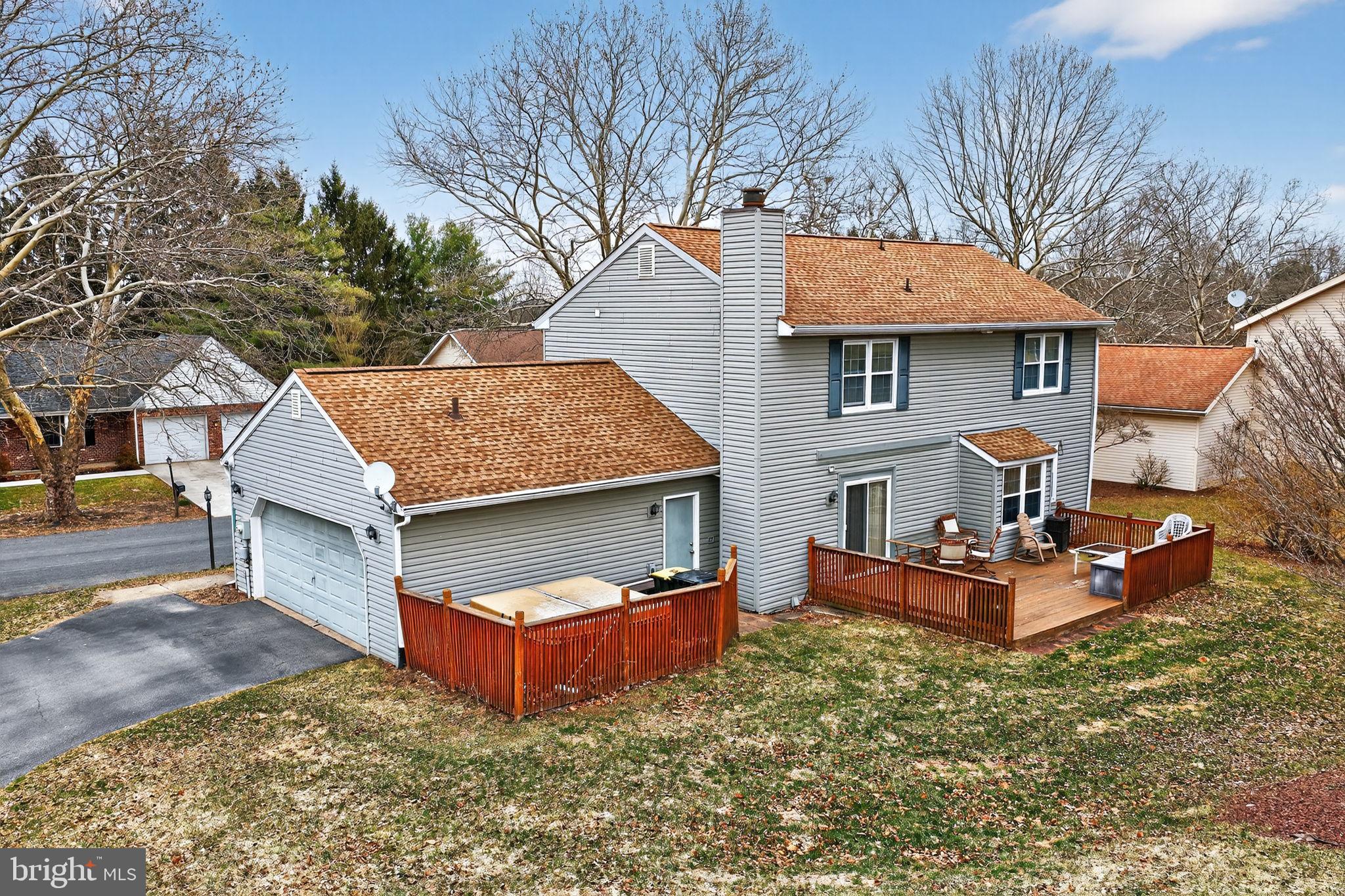 APPLEWOOD - Residential