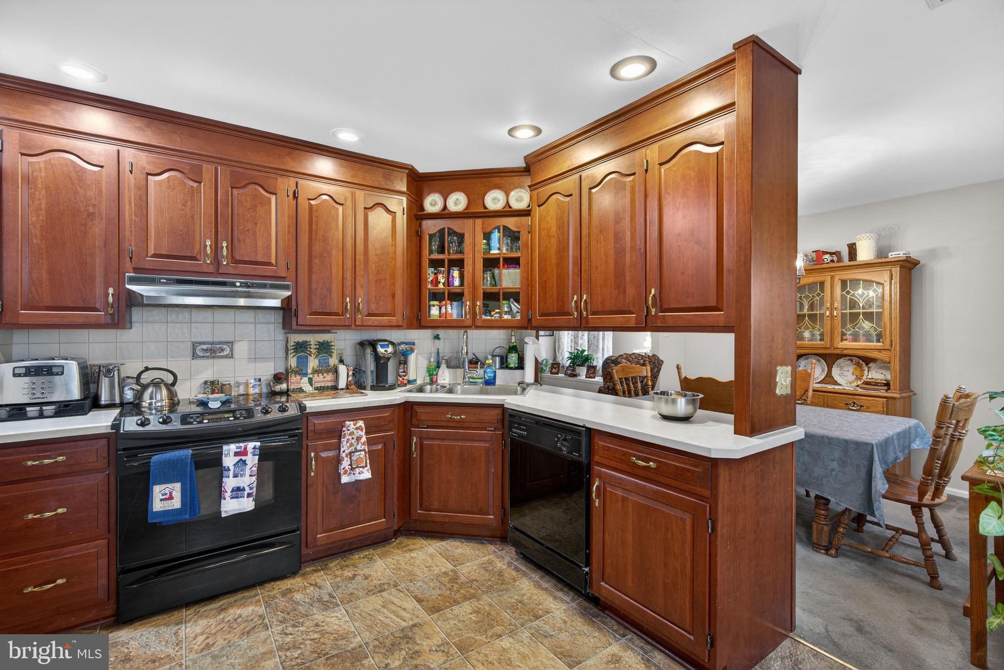 APPLEWOOD - Residential