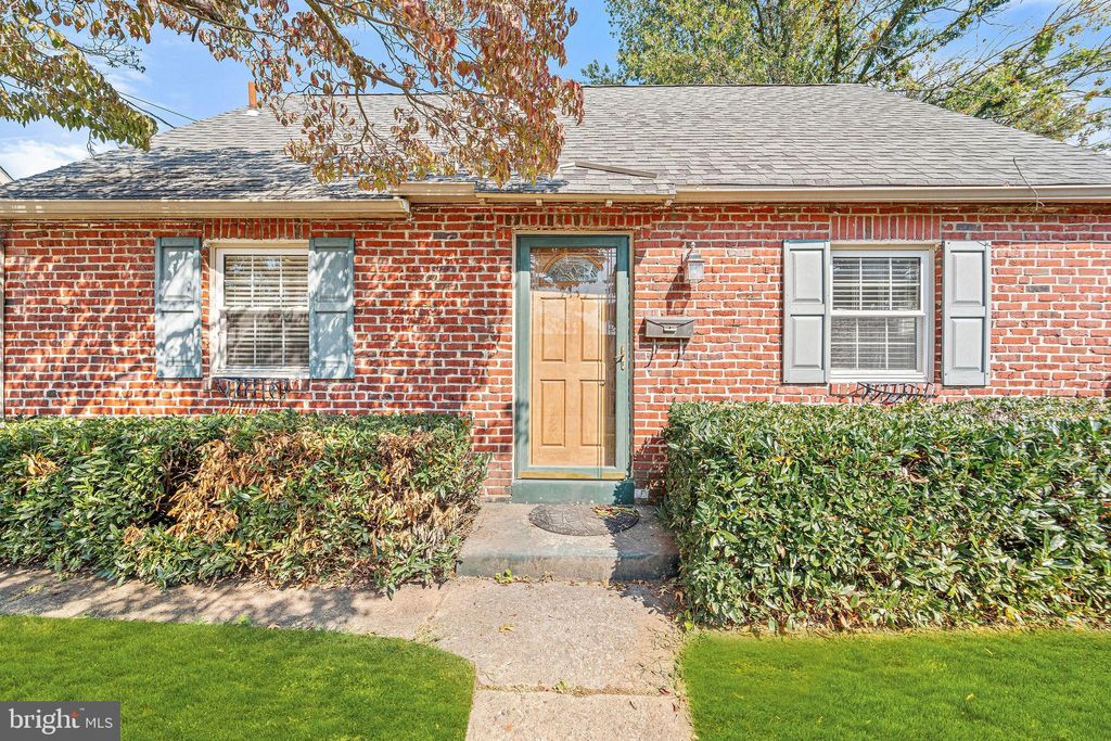 Photo of 1417 Maple Avenue, HADDON HEIGHTS, NJ 08035 (MLS # NJCD2102048)