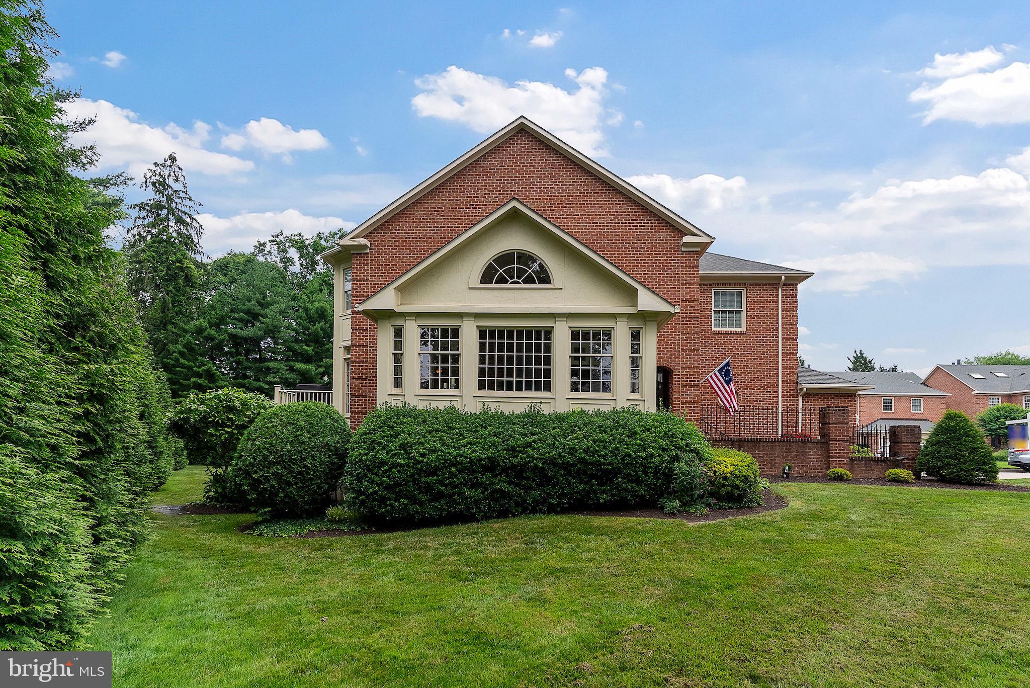 203 WELLINGTON COURT