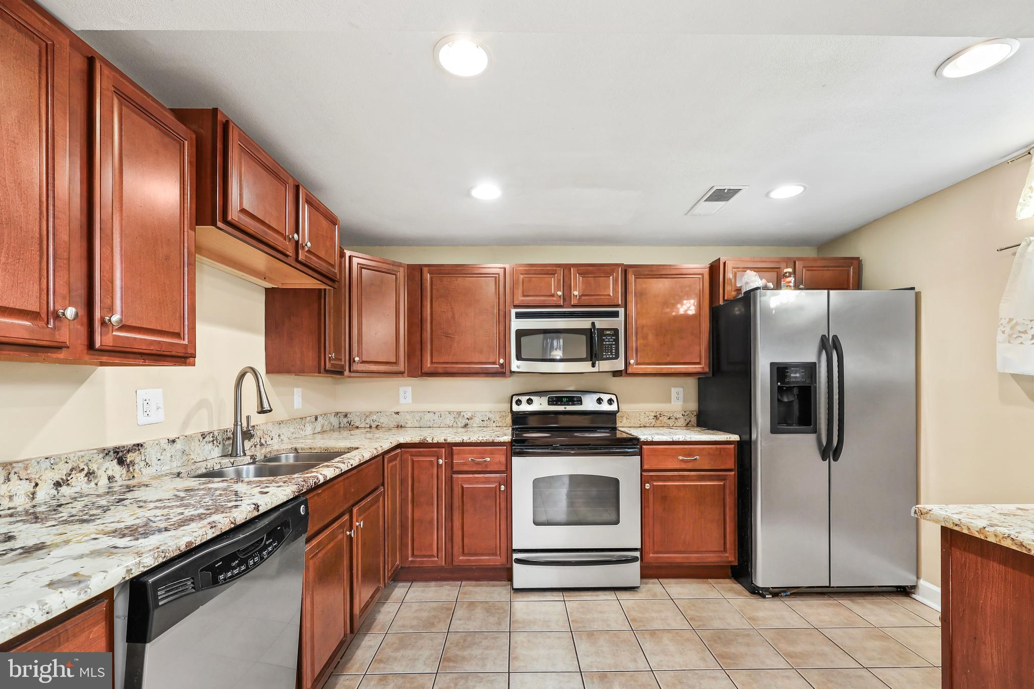 DALE CITY - Residential