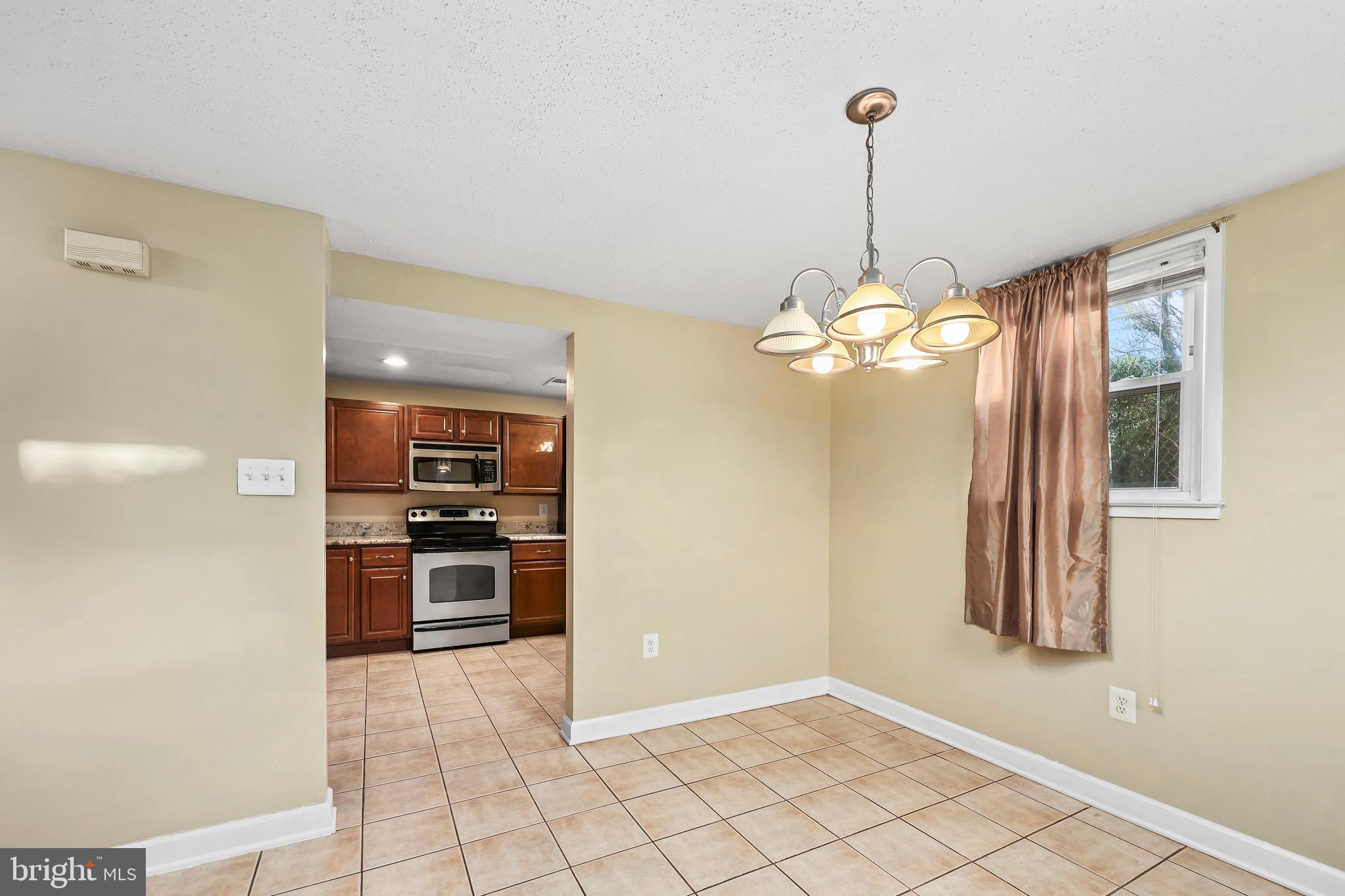 DALE CITY - Residential