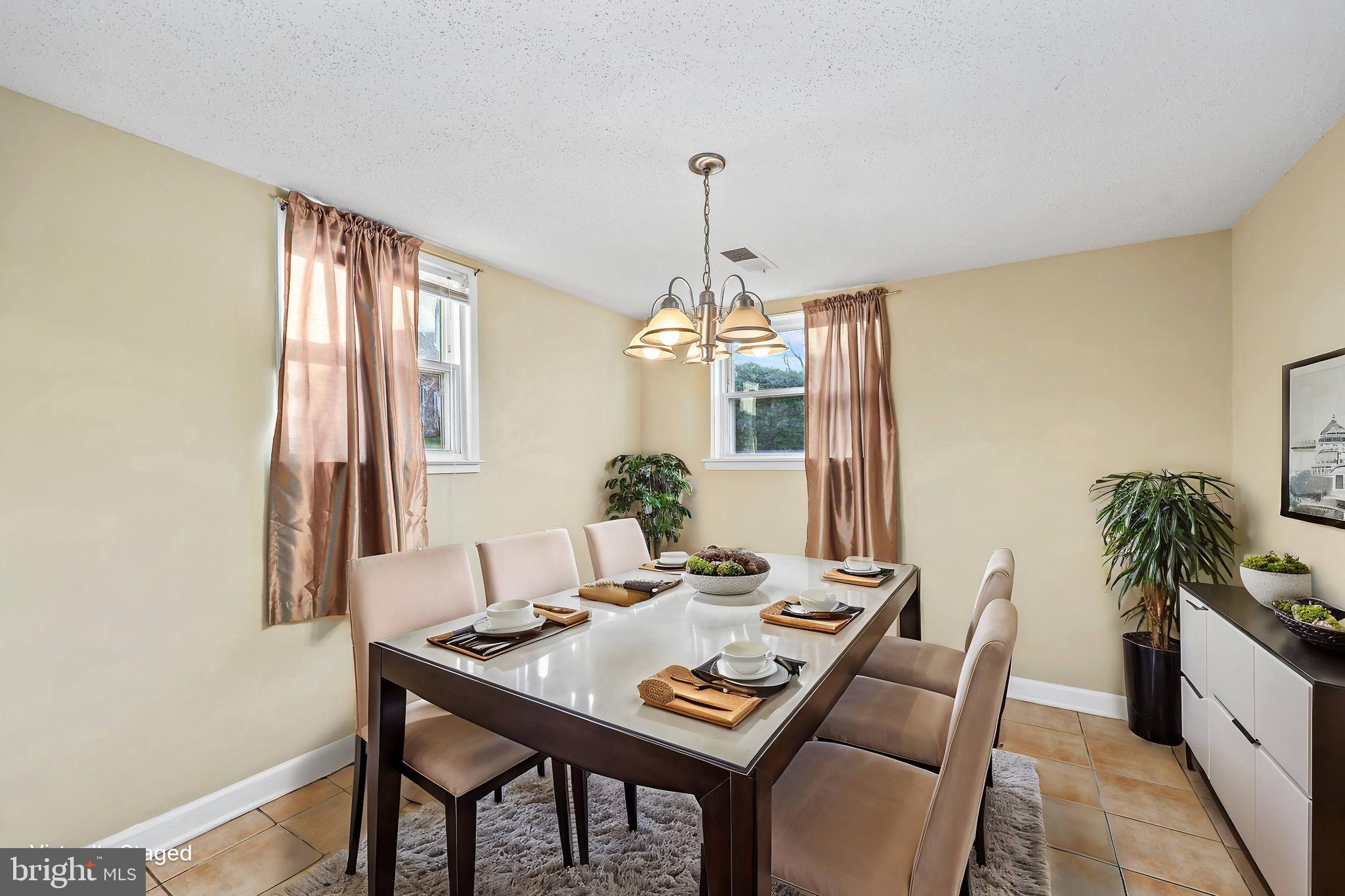 DALE CITY - Residential