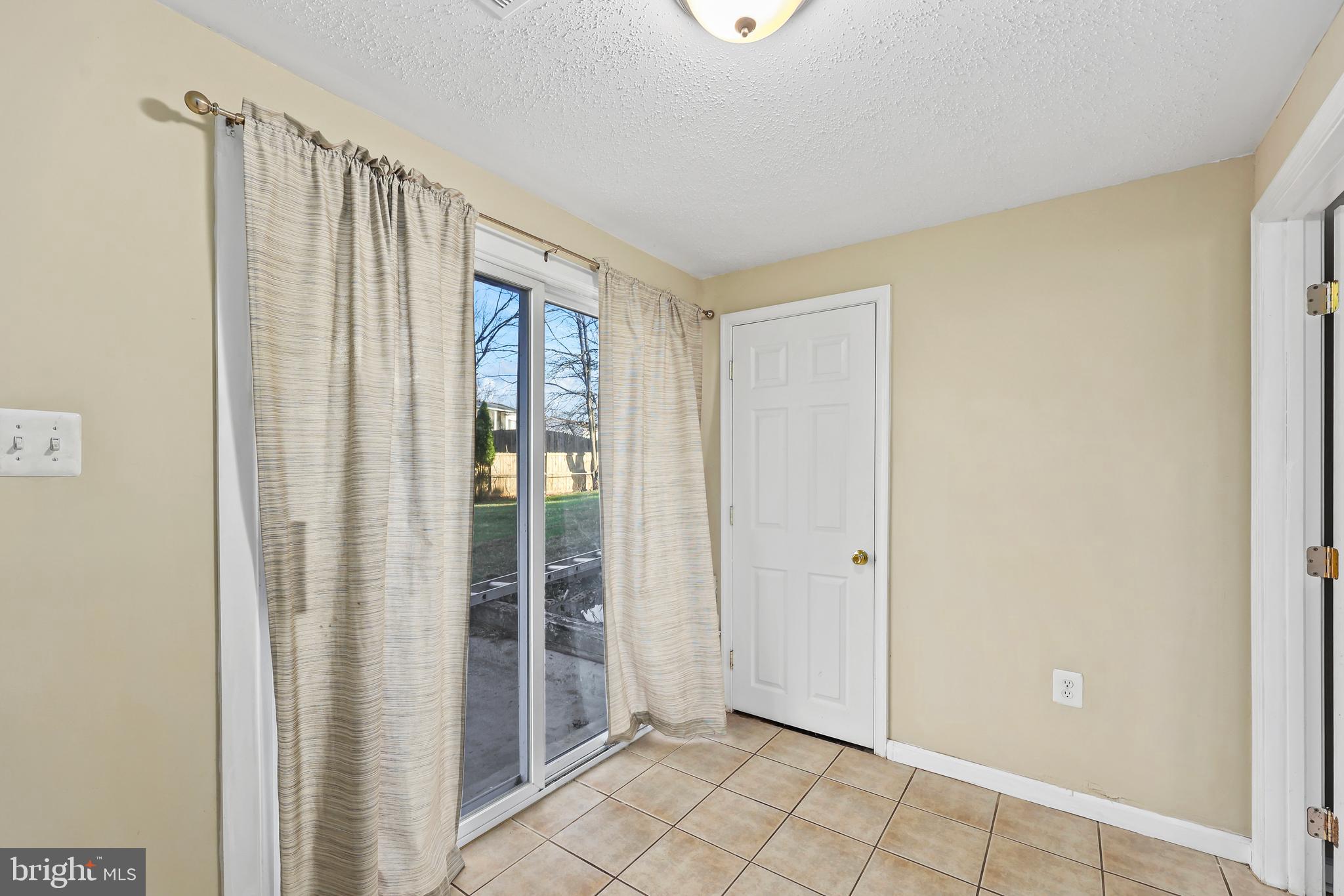 DALE CITY - Residential