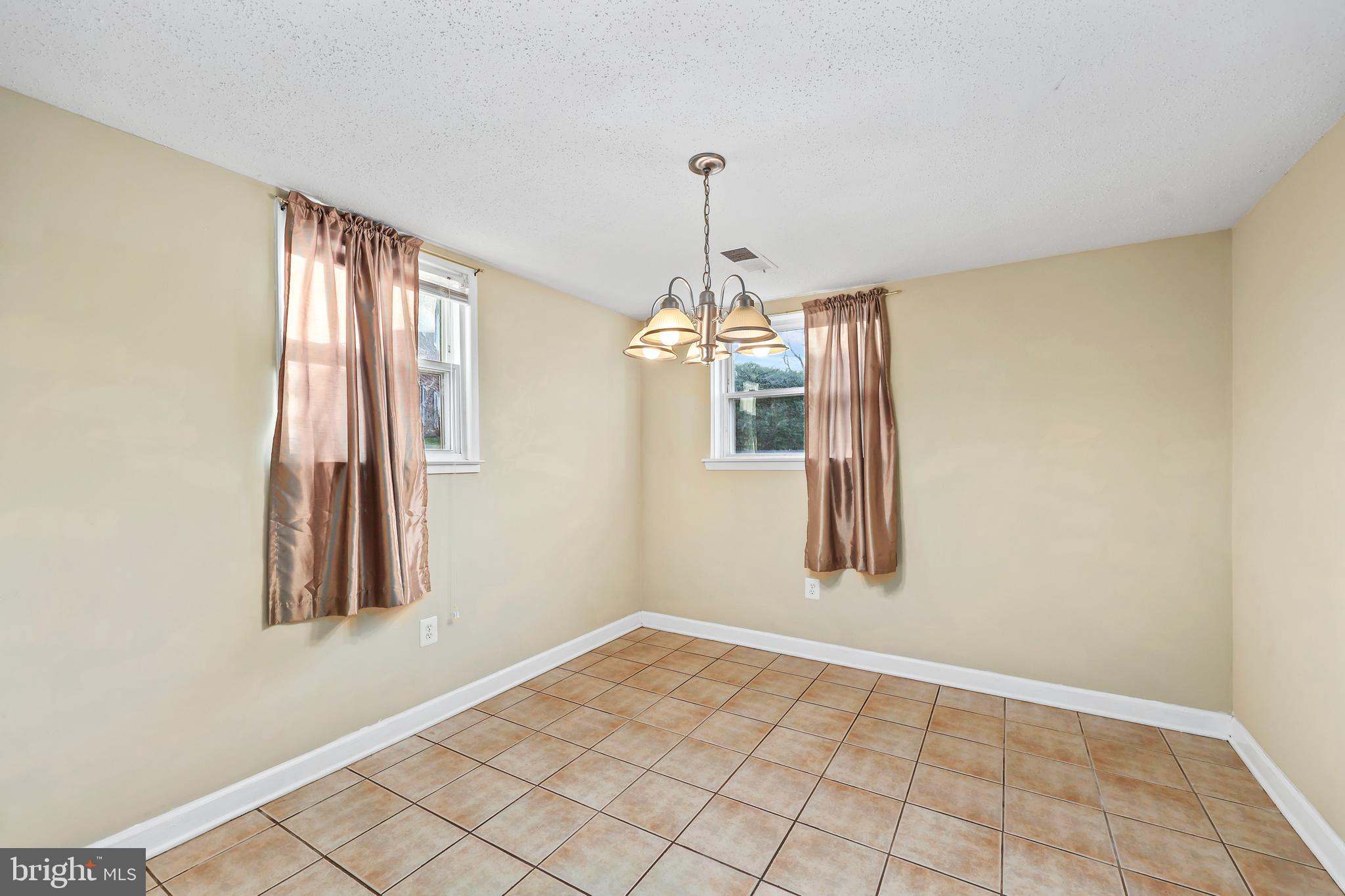 DALE CITY - Residential