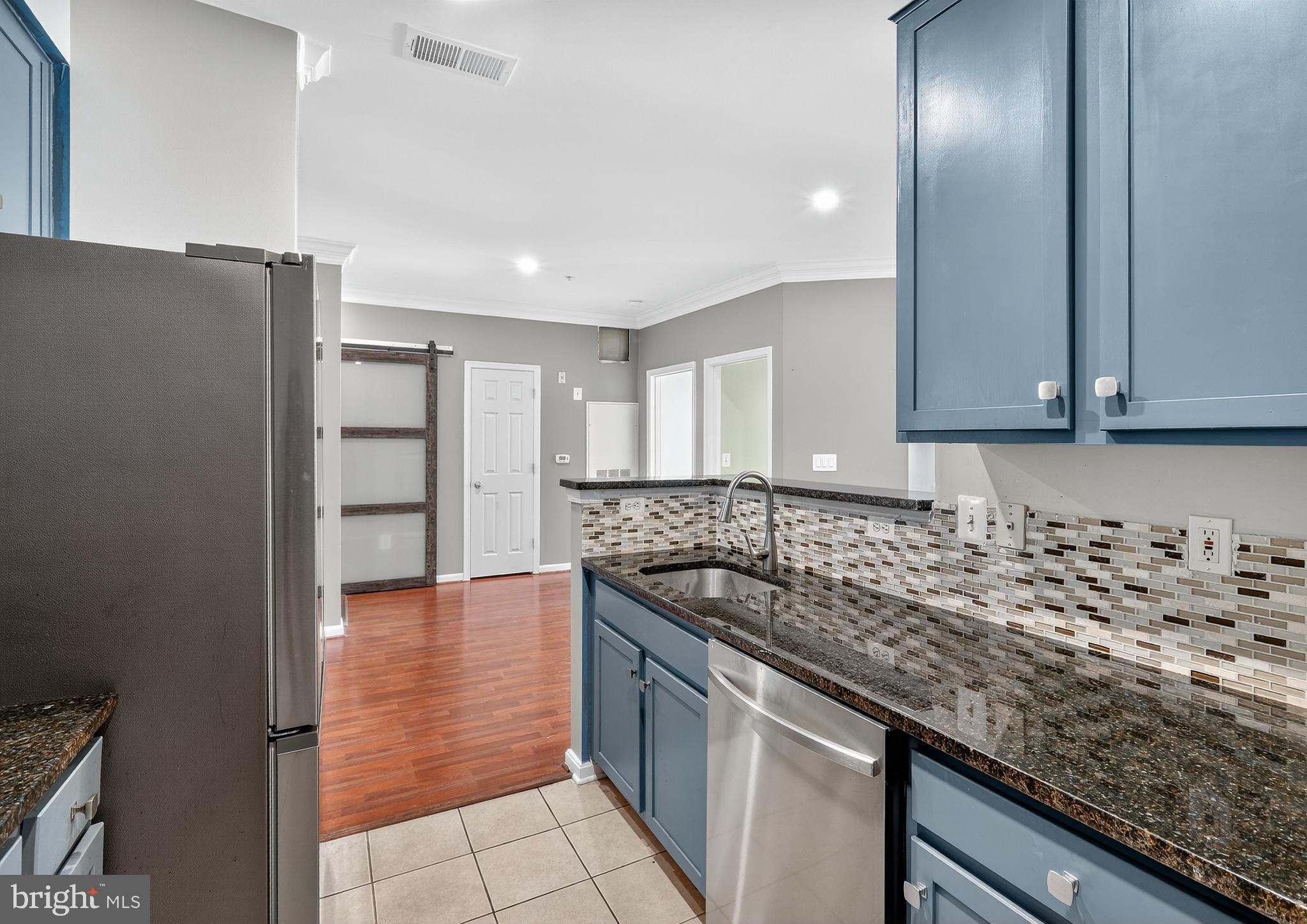 4854 EISENHOWER AVENUE 447