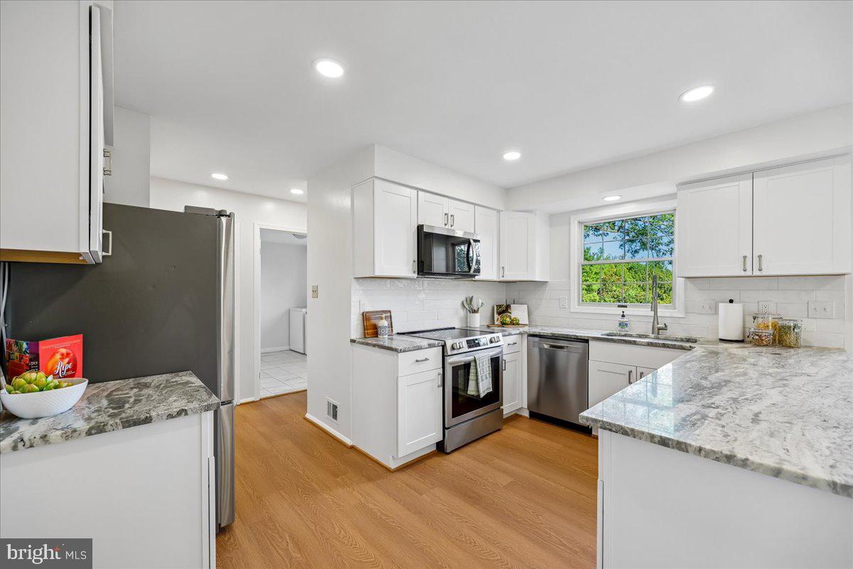 14458 SETTLERS LANDING WAY