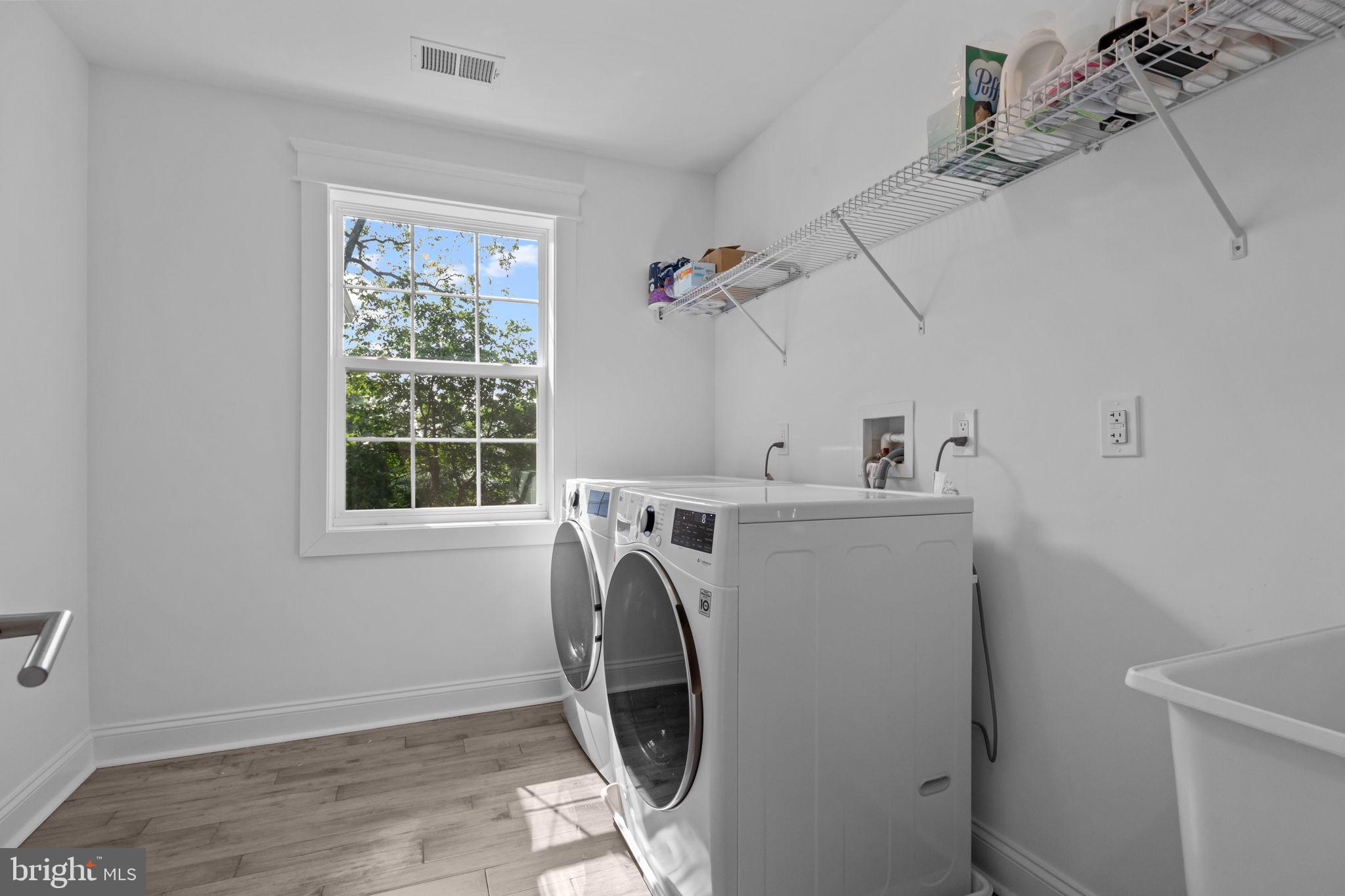 INDIAN SPRINGS - Residential