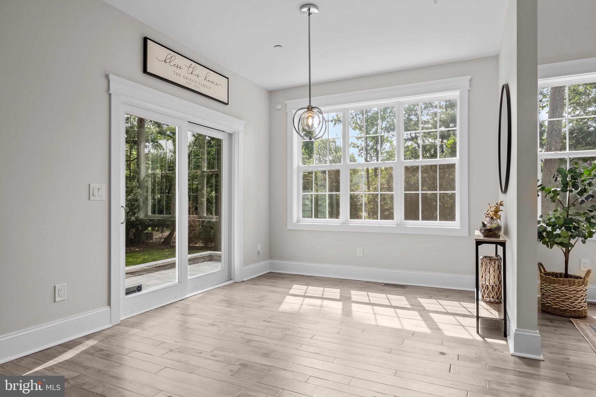 INDIAN SPRINGS - Residential