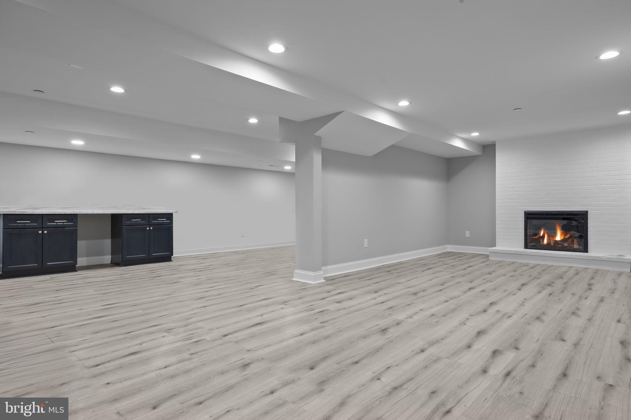 INDIAN SPRINGS - Residential