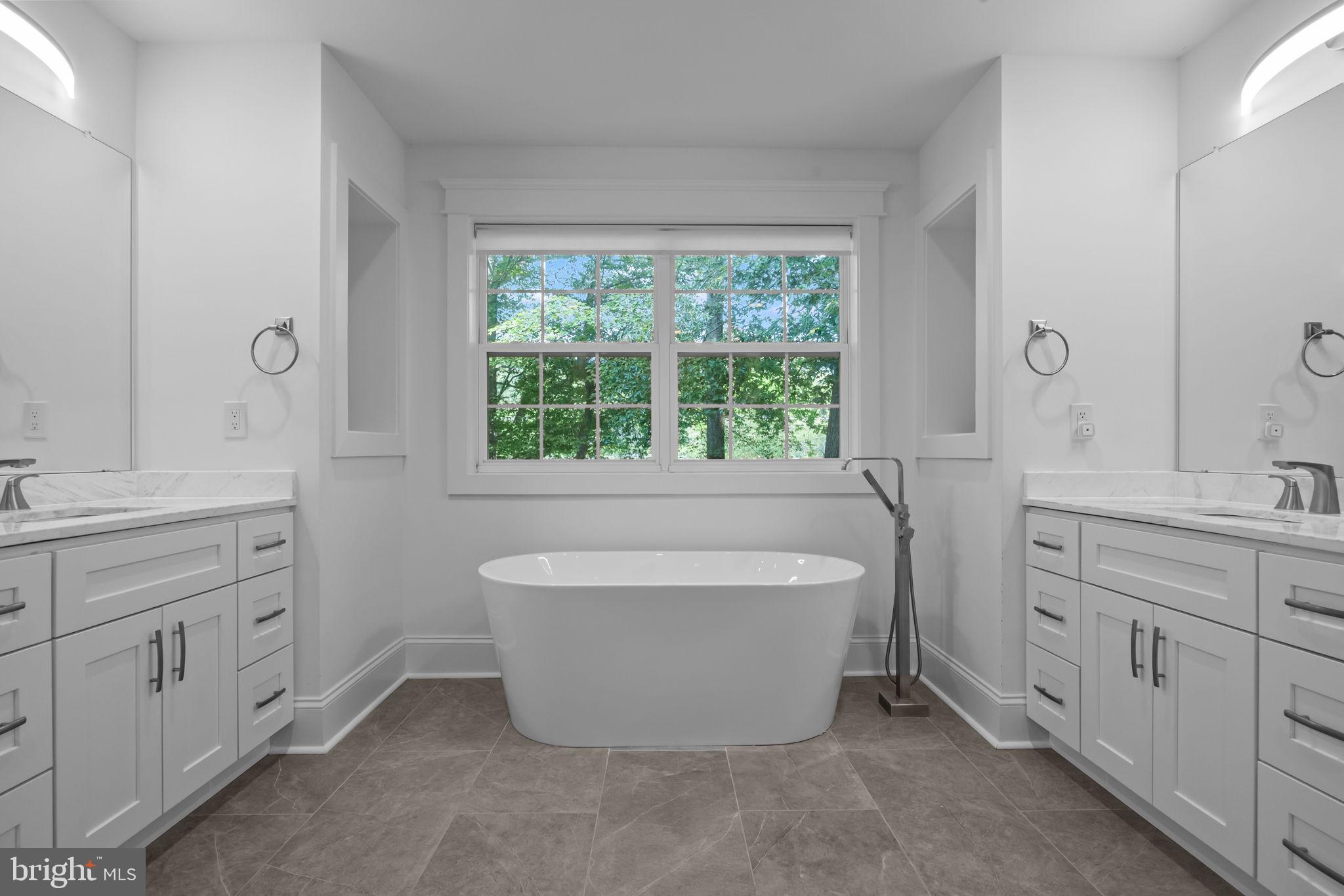 INDIAN SPRINGS - Residential