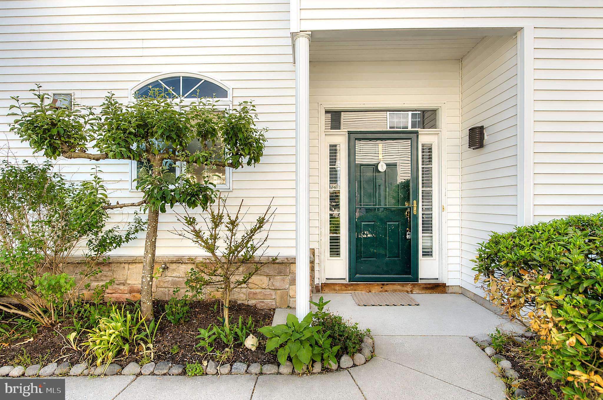 21 LEWIS DRIVE
