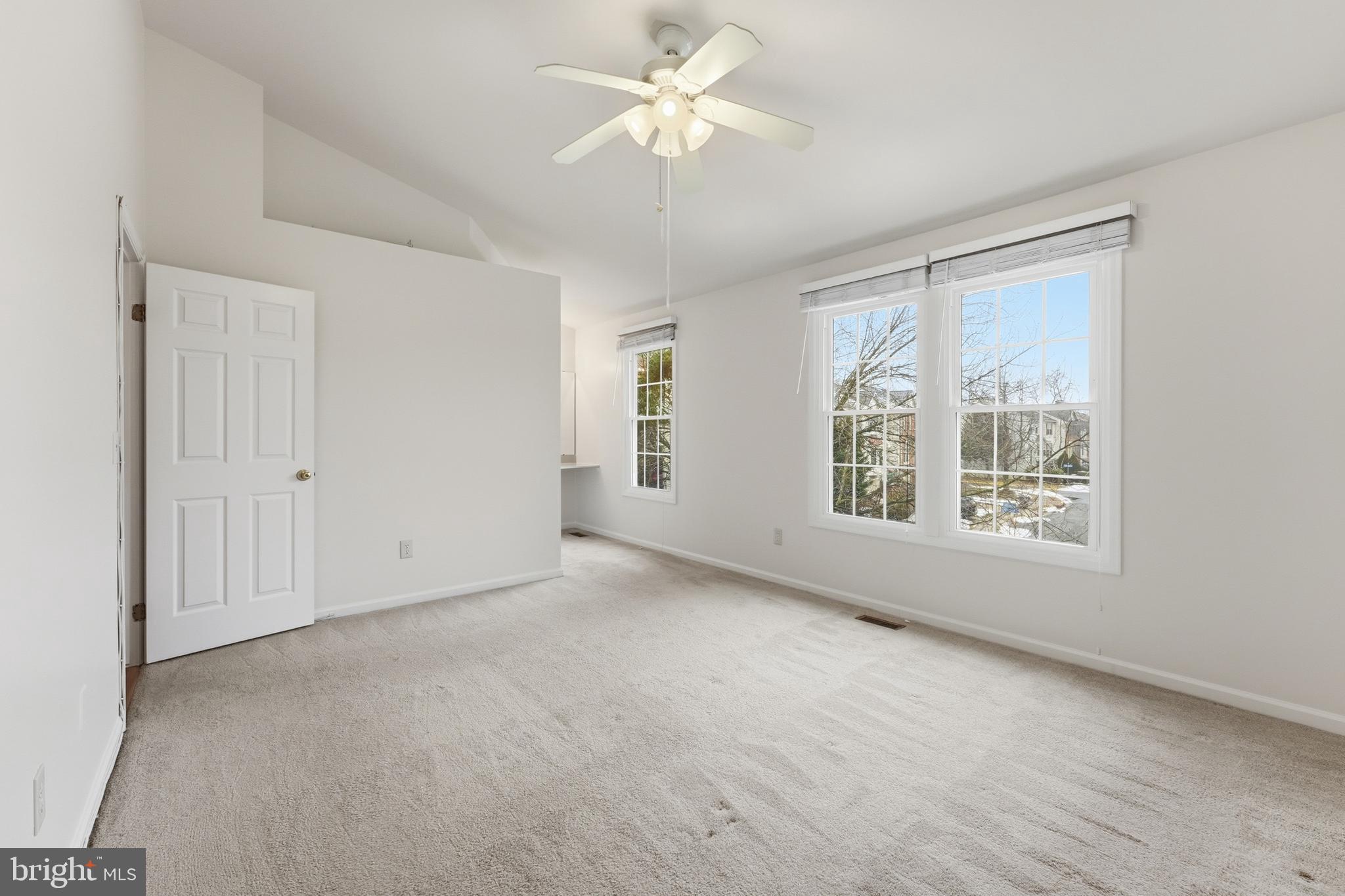 CENTRE RIDGE - Residential