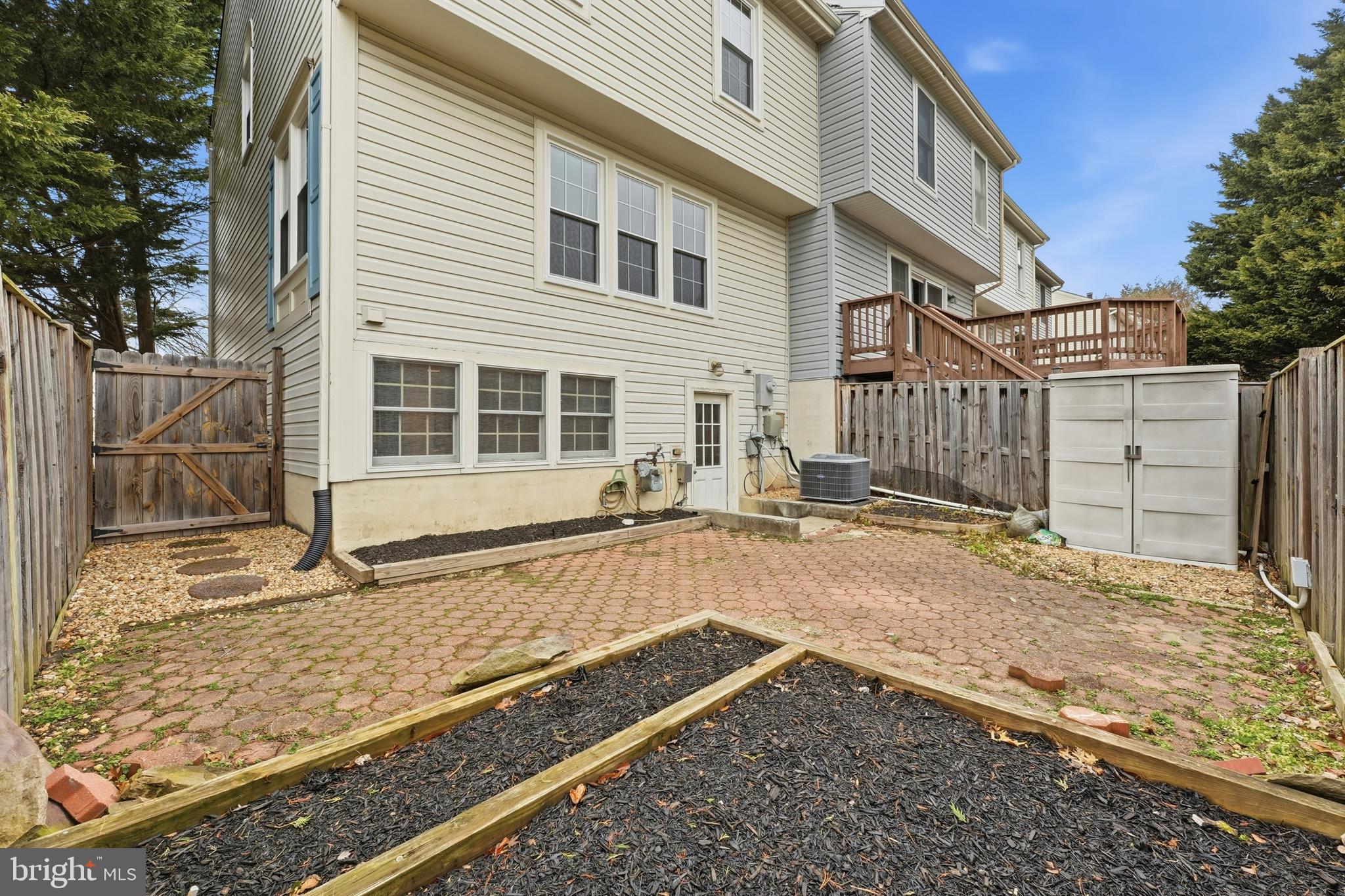 CENTRE RIDGE - Residential