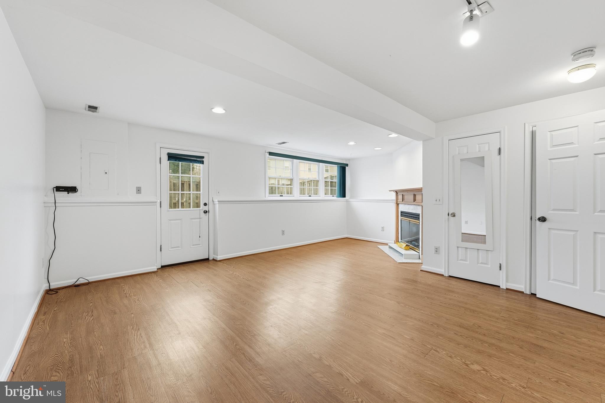 CENTRE RIDGE - Residential