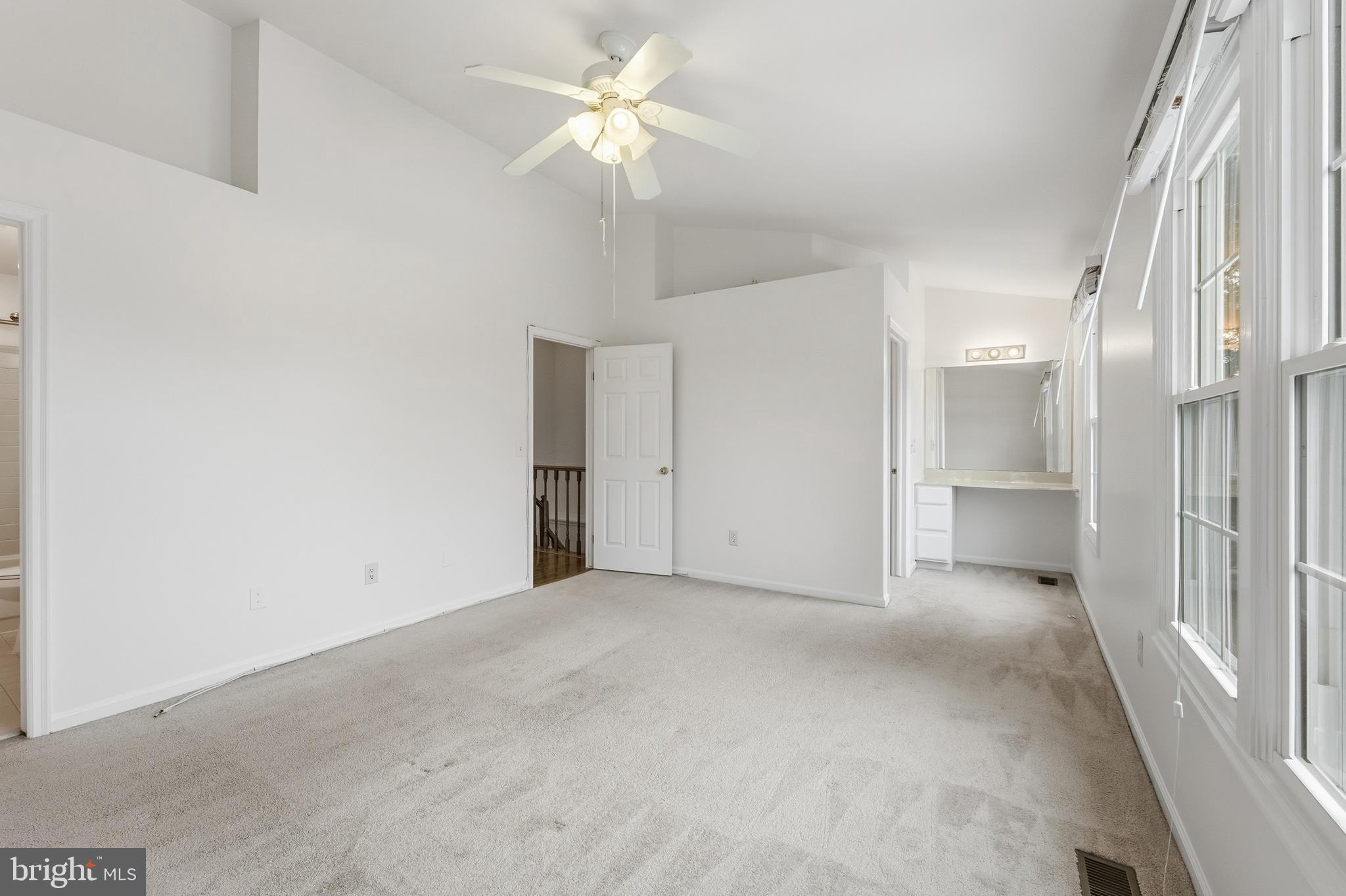 CENTRE RIDGE - Residential