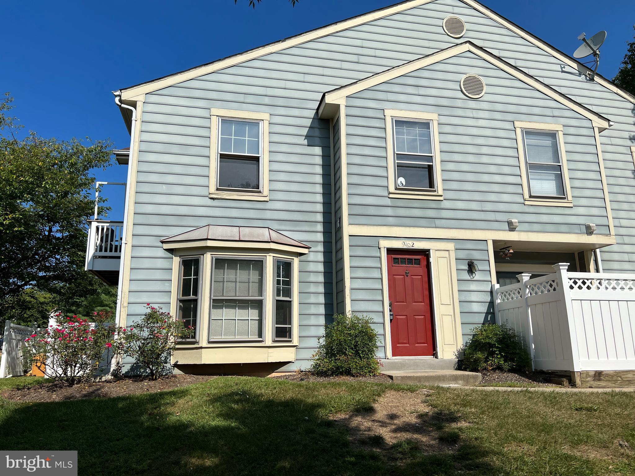 With full priced offer, seller is offering $5,500 to buy down points.
This property is an estate property and being sold As-Is!!
FHA Approved!