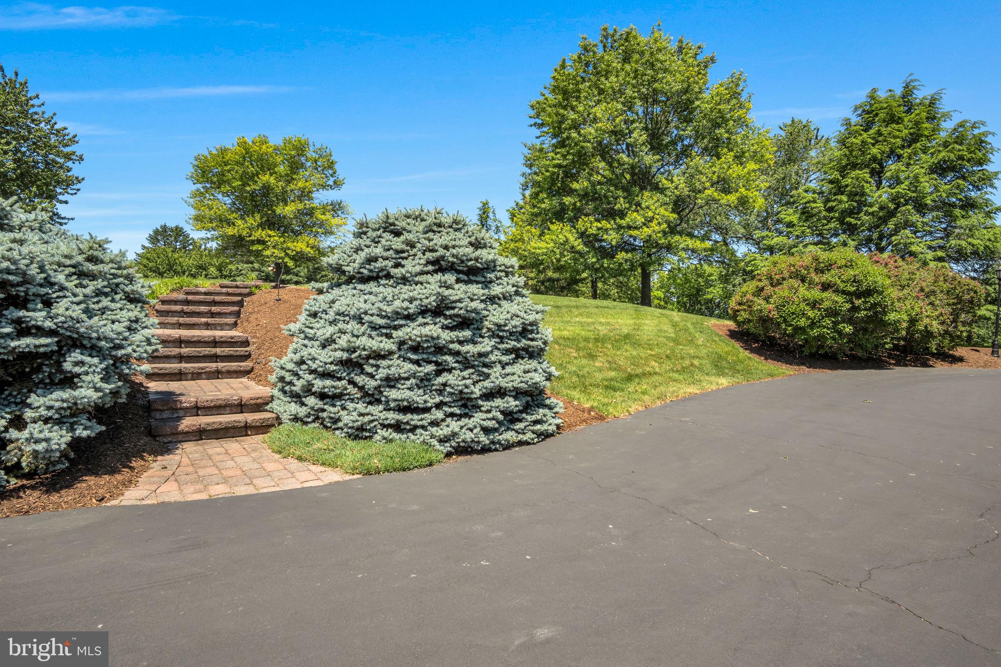 3 CONESTOGA LANE