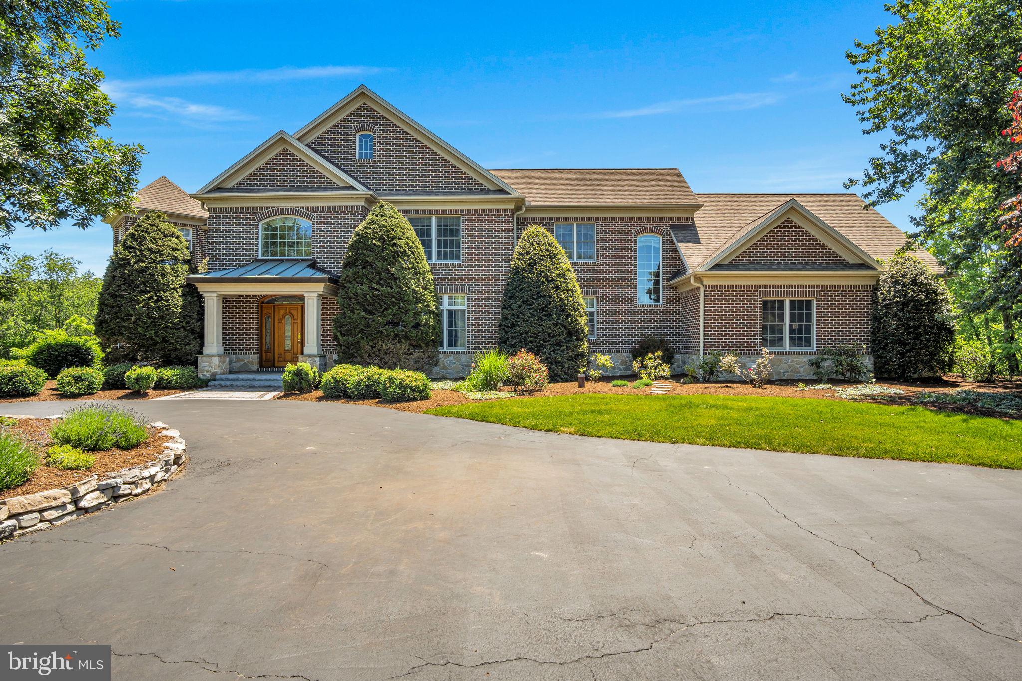 3 CONESTOGA LANE