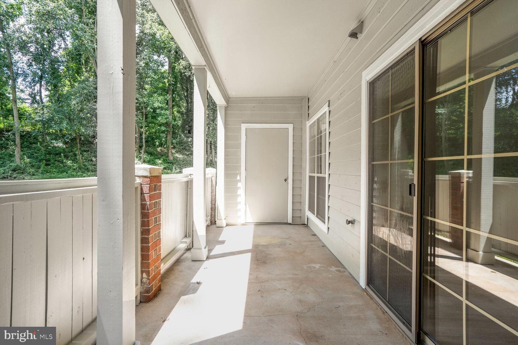 PENDERBROOK SQUARE CONDOMINIUMS - Residential