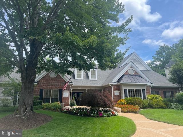 PENDERBROOK SQUARE CONDOMINIUMS - Residential