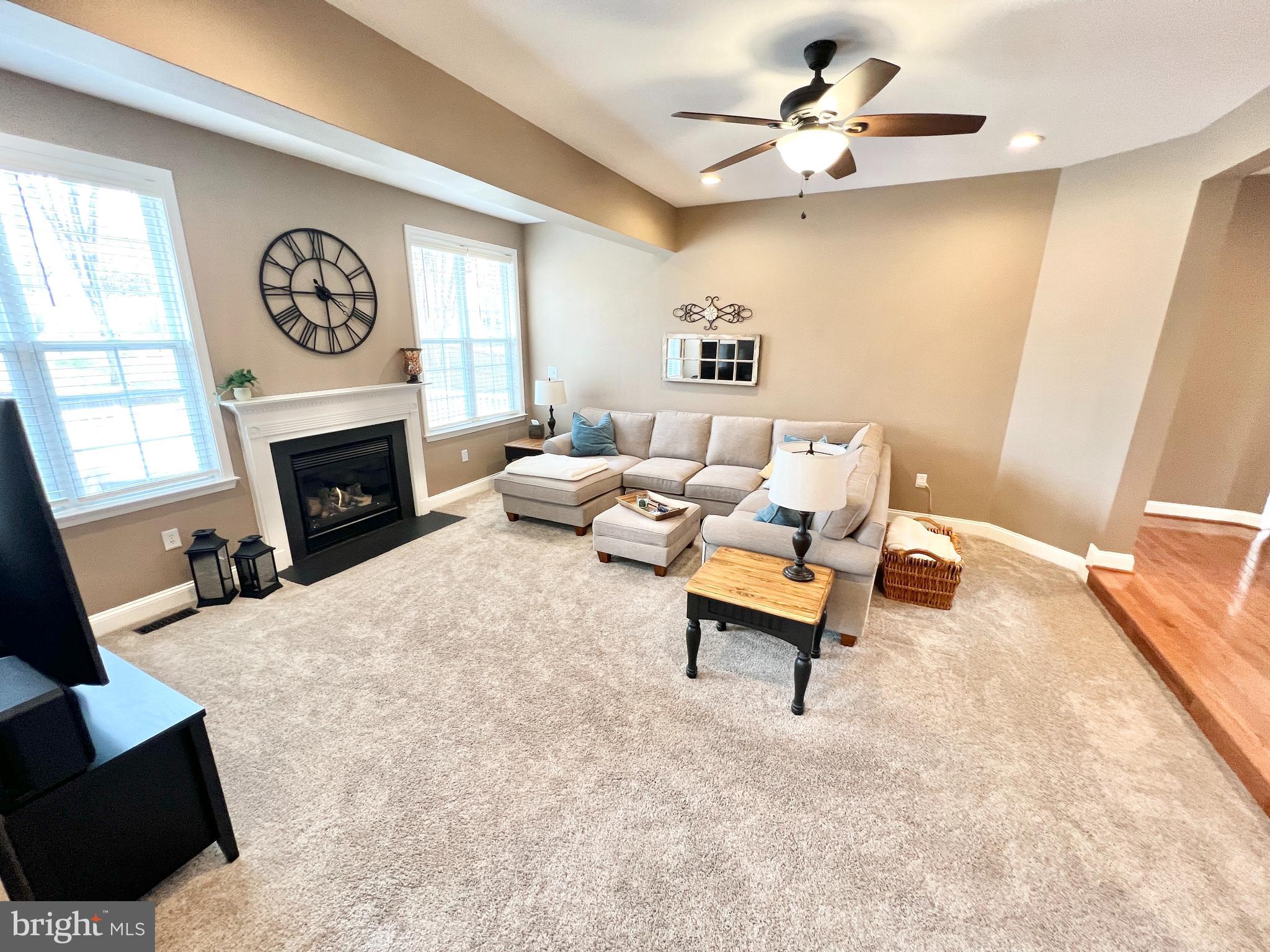 DALE CITY - Residential