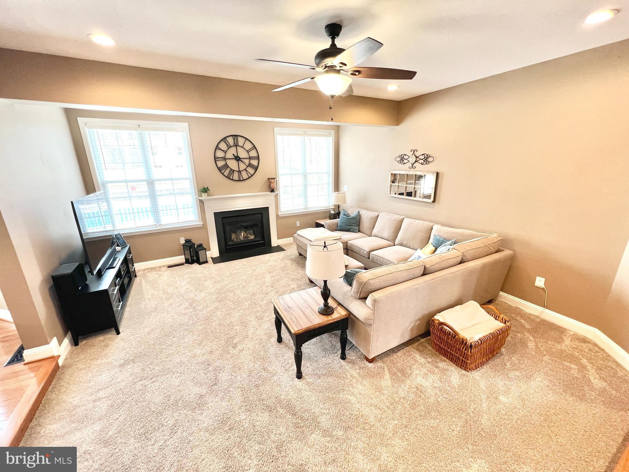 DALE CITY - Residential