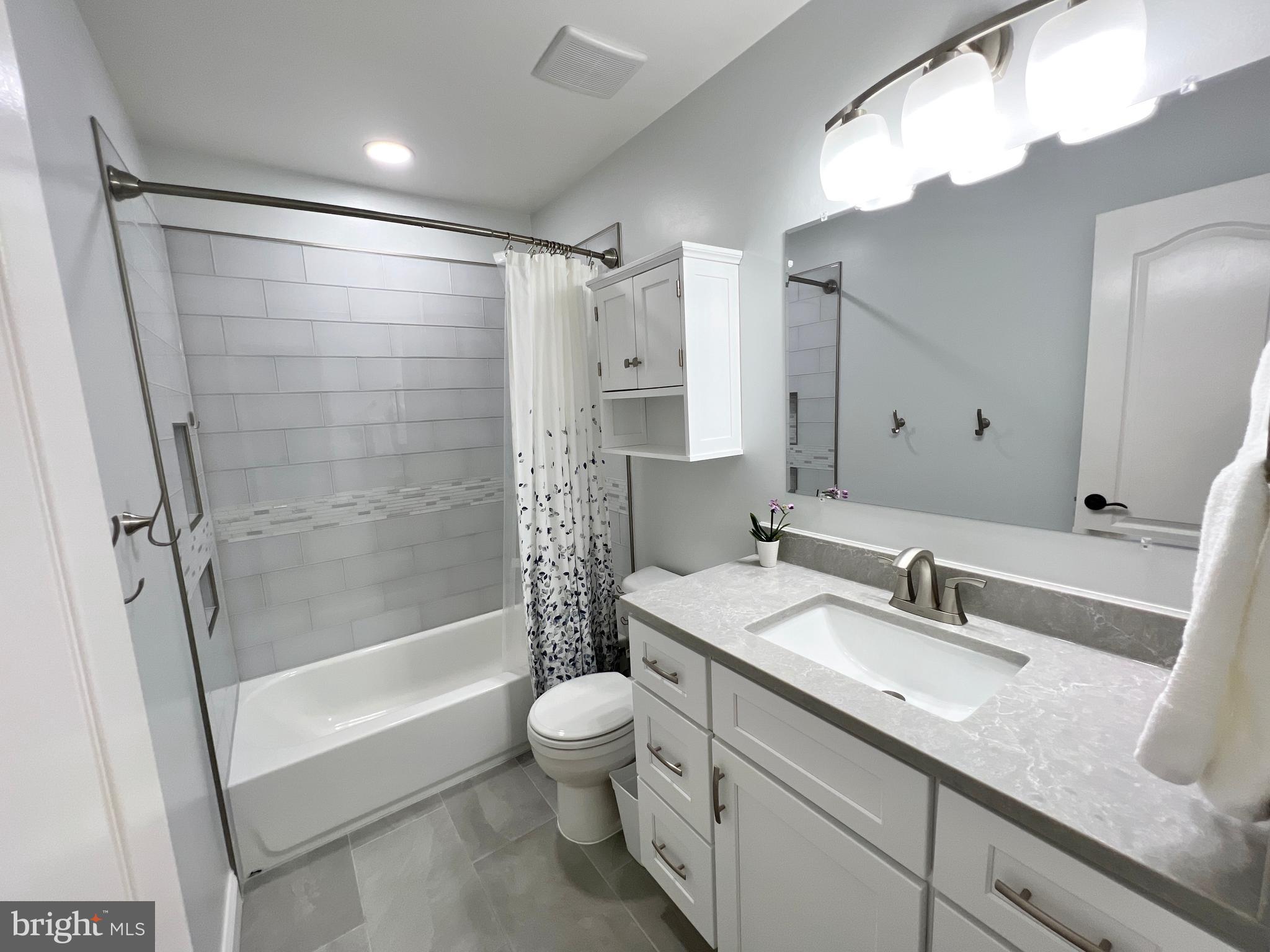 DALE CITY - Residential