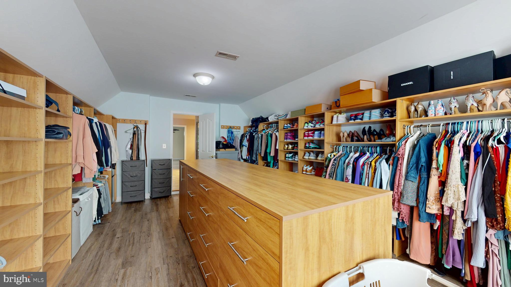 AMBERLEIGH FARMS - Residential