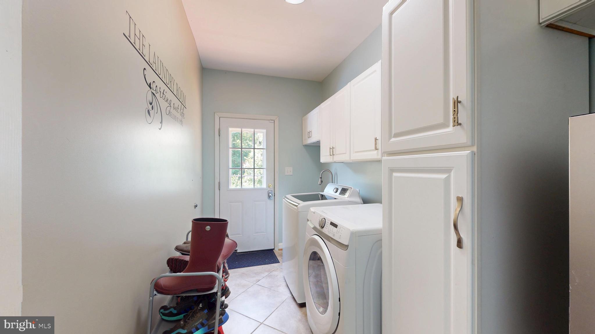 AMBERLEIGH FARMS - Residential