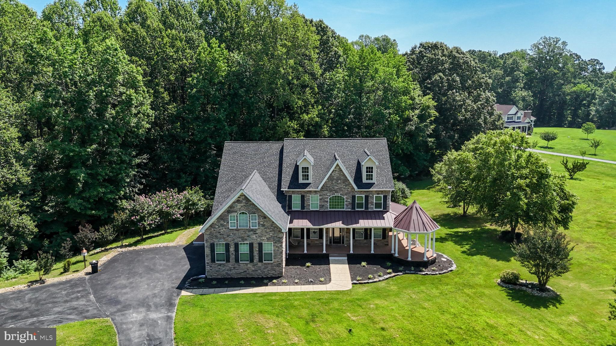 AMBERLEIGH FARMS - Residential