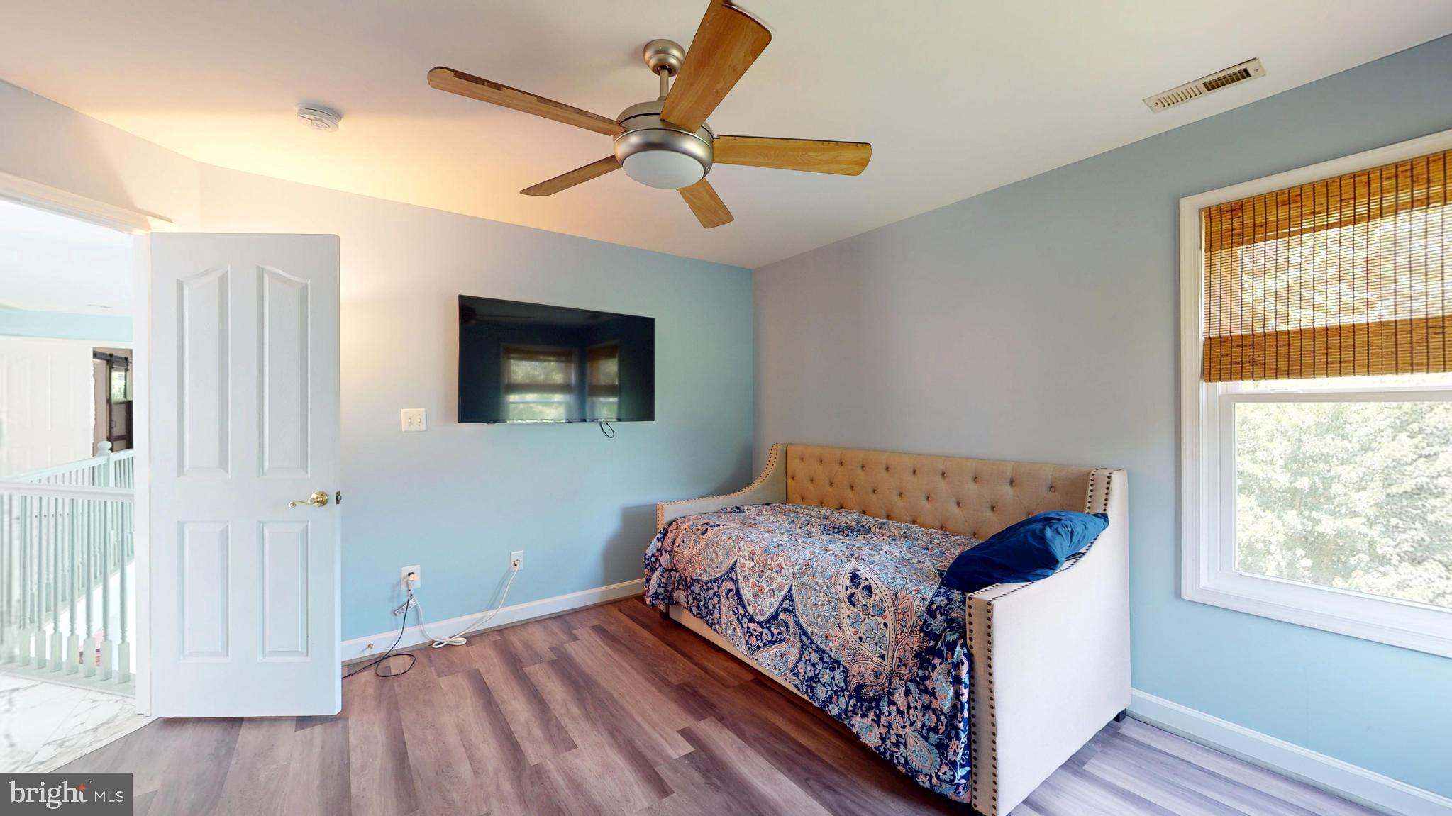 AMBERLEIGH FARMS - Residential