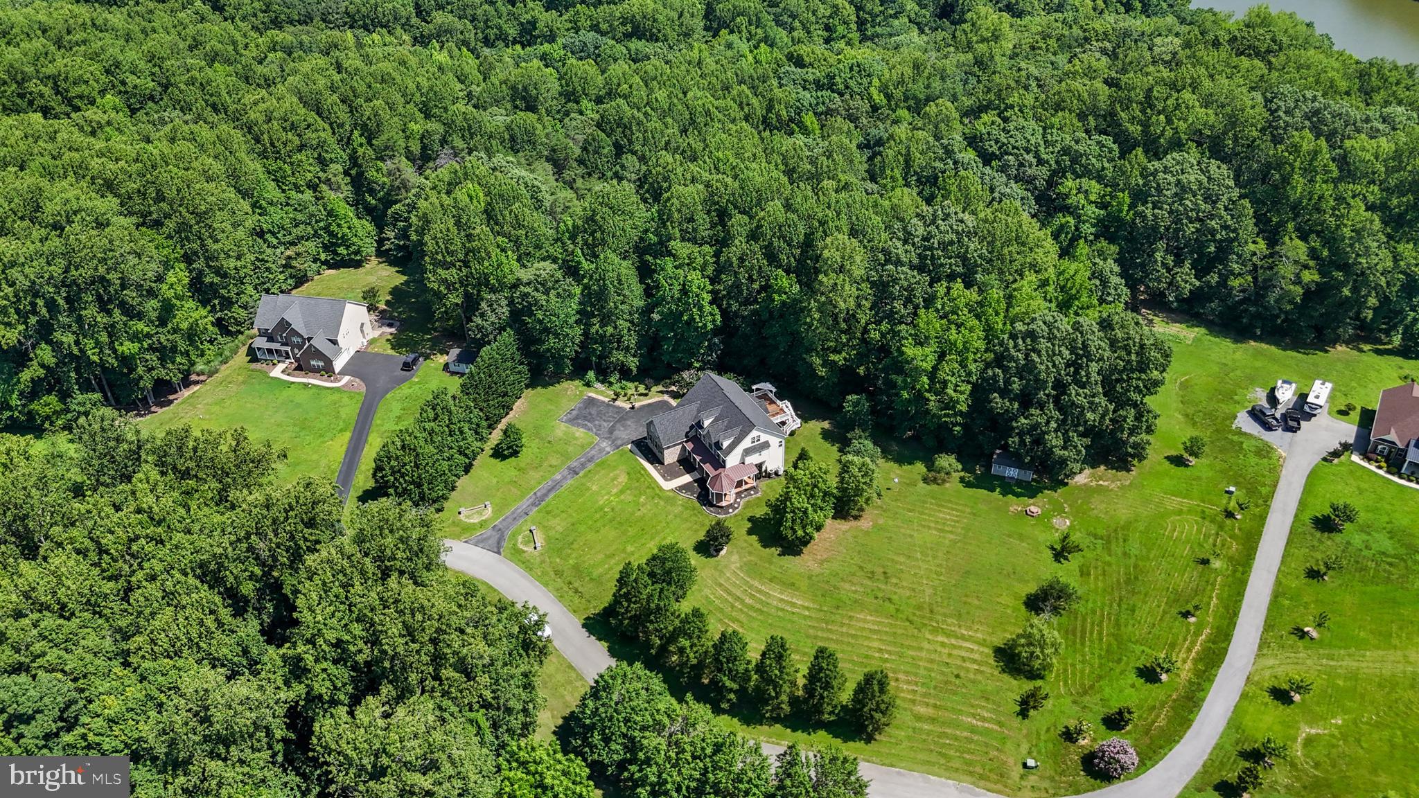 AMBERLEIGH FARMS - Residential