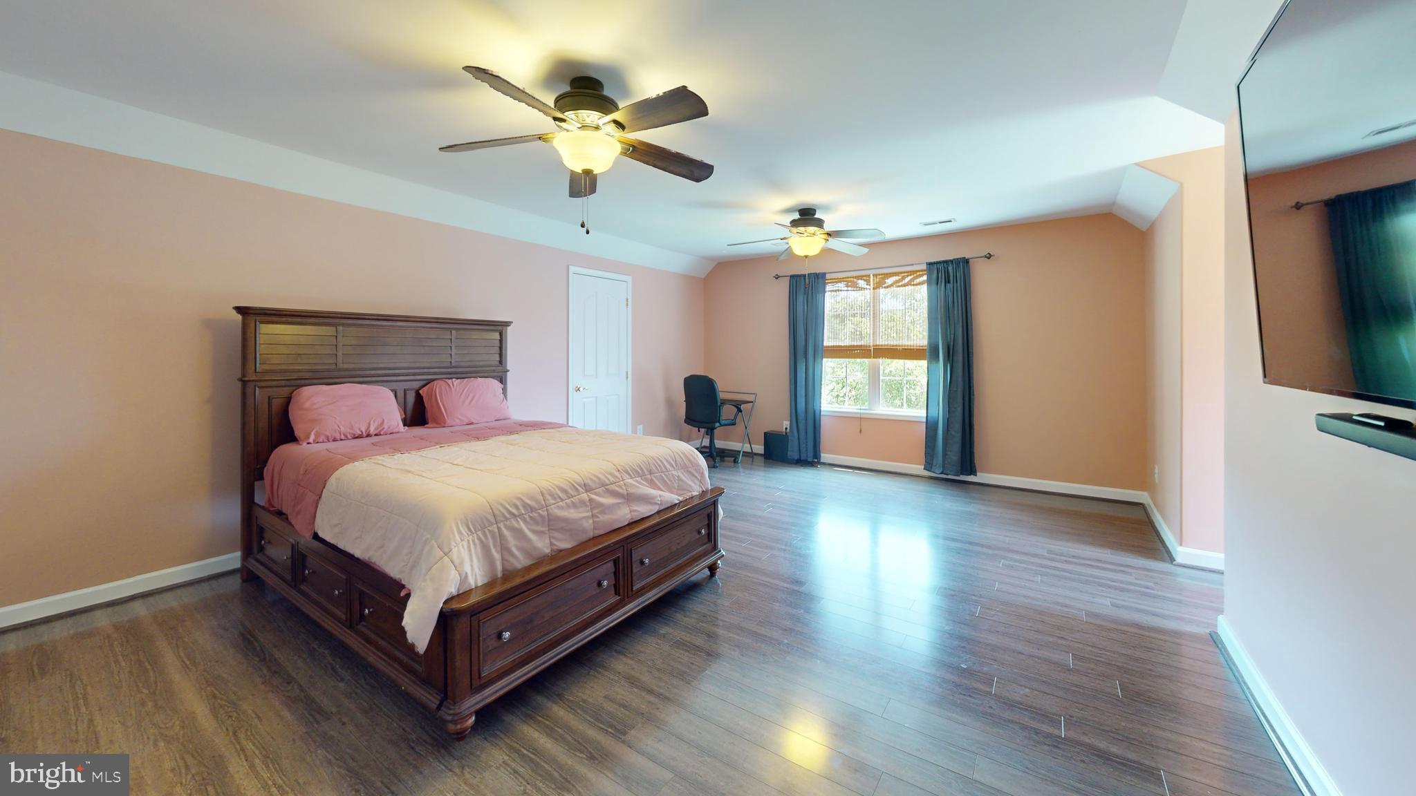 AMBERLEIGH FARMS - Residential