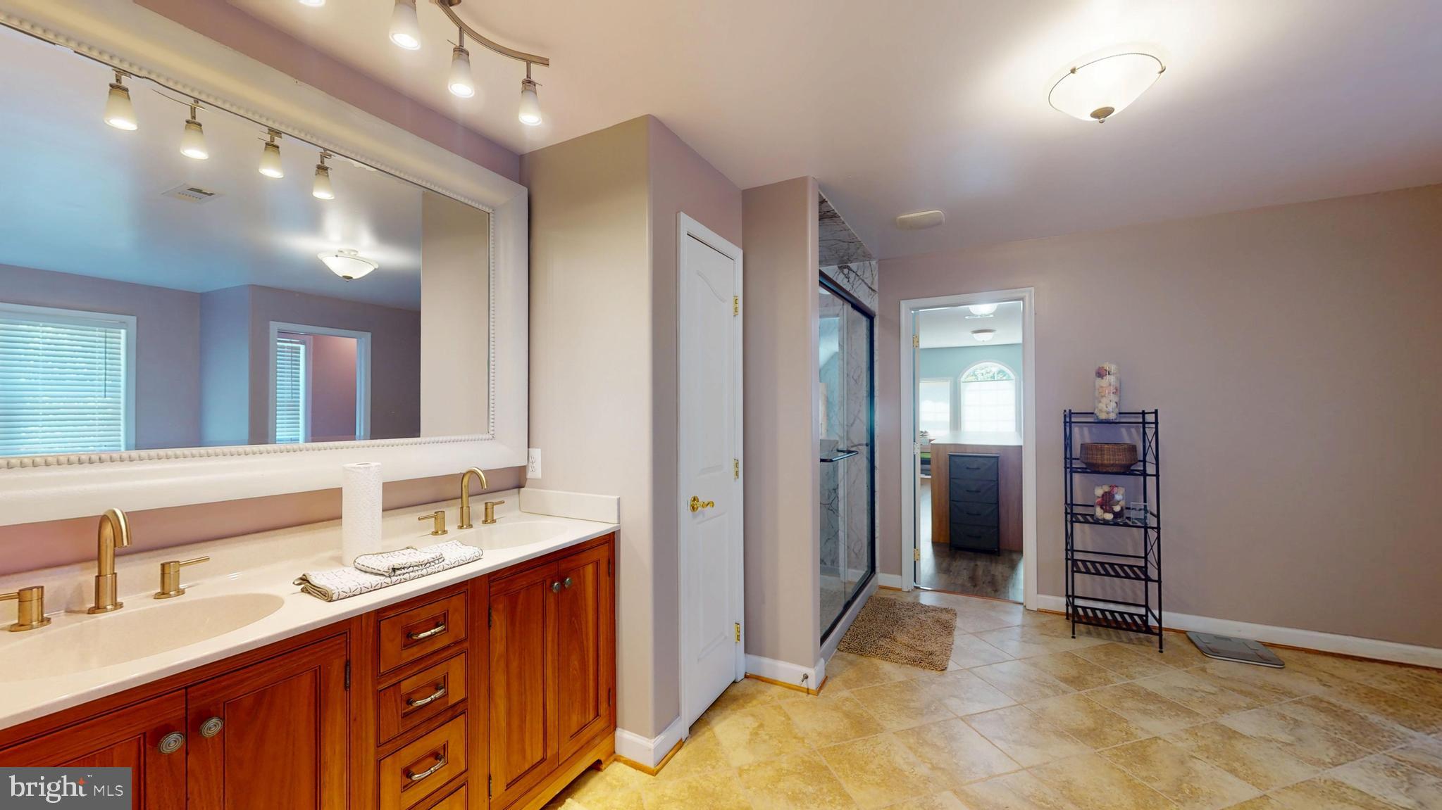 AMBERLEIGH FARMS - Residential