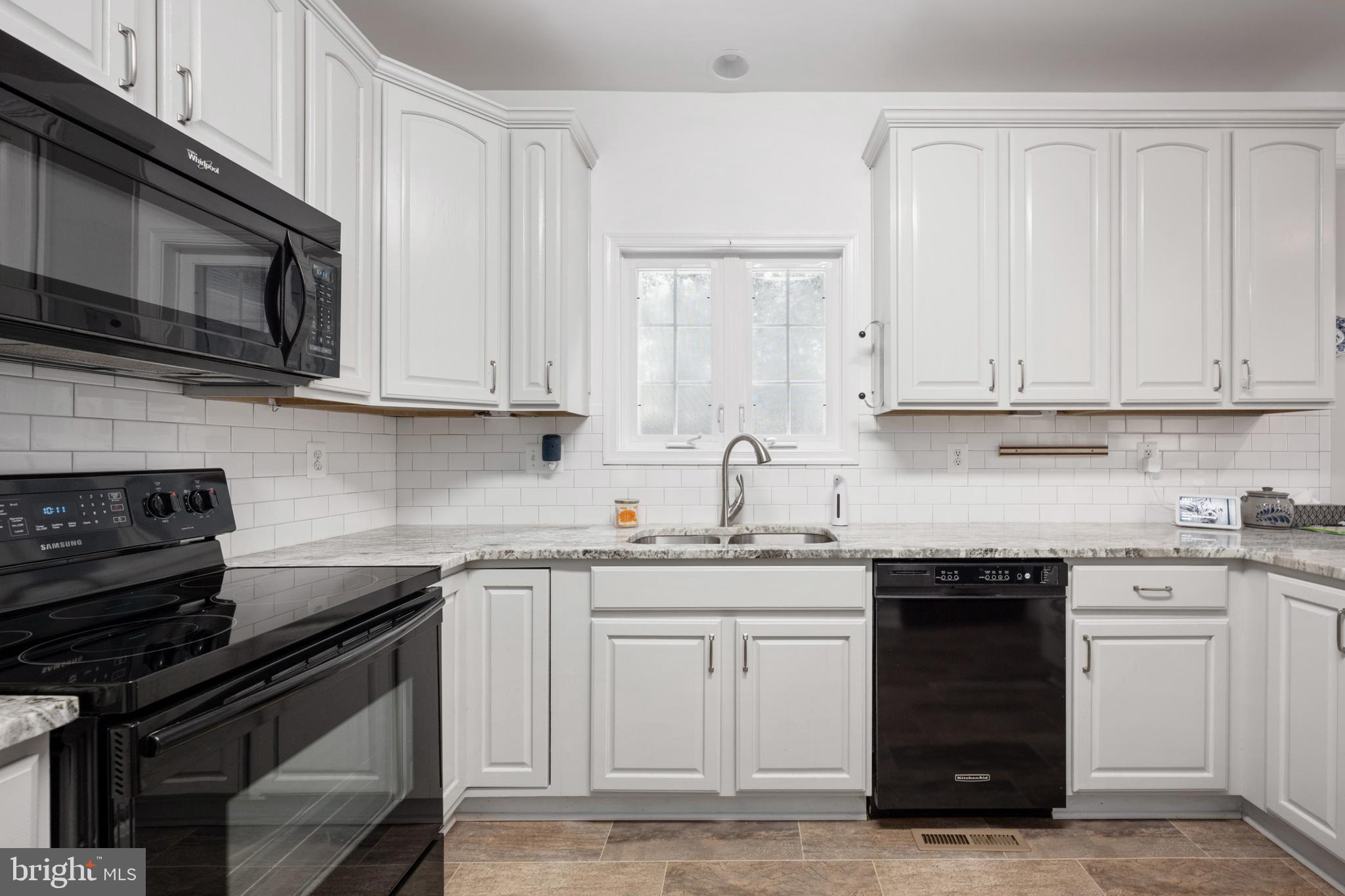 LAKE OF THE WOODS - Residential