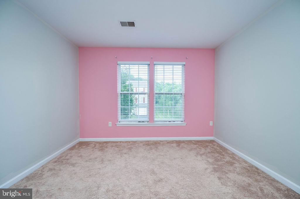 SUNNYBROOK - Residential