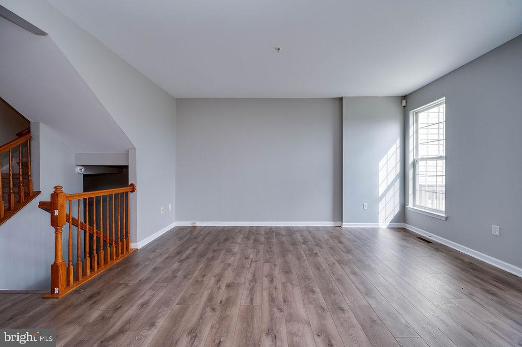 SUNNYBROOK - Residential