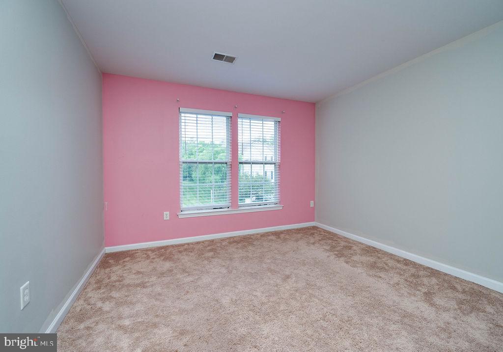 SUNNYBROOK - Residential