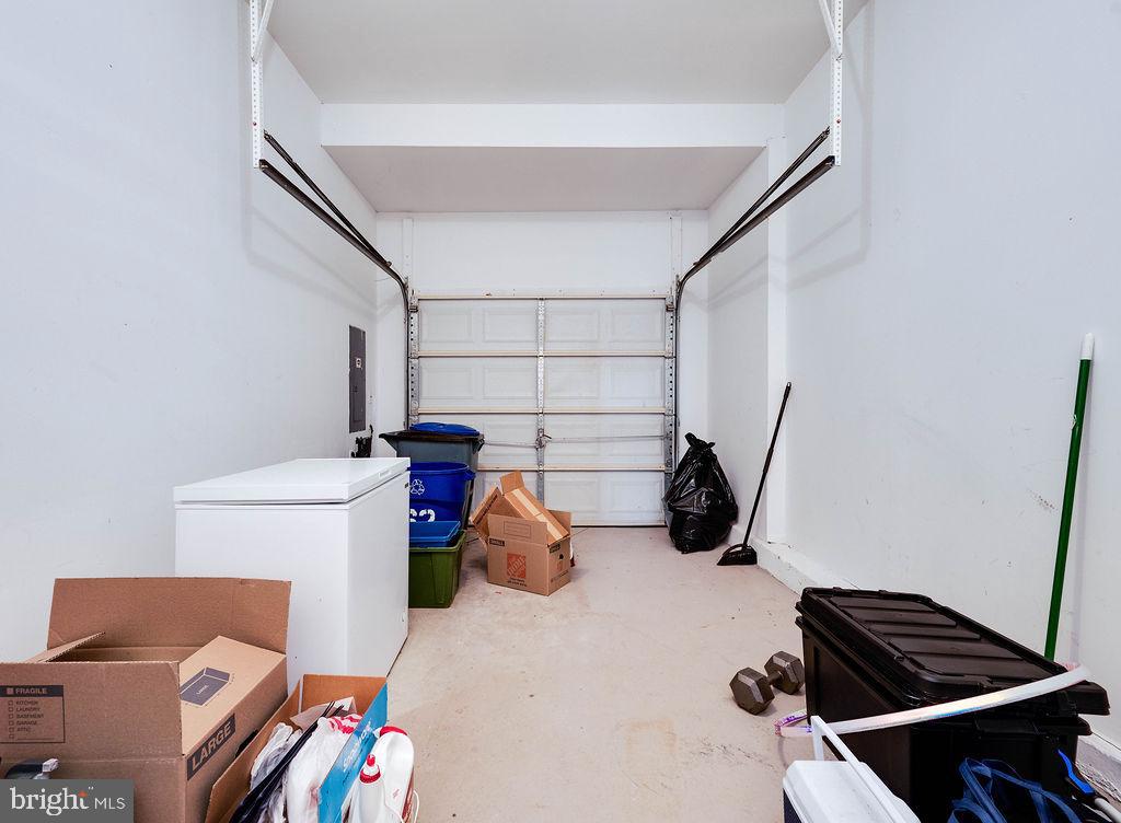 SUNNYBROOK - Residential