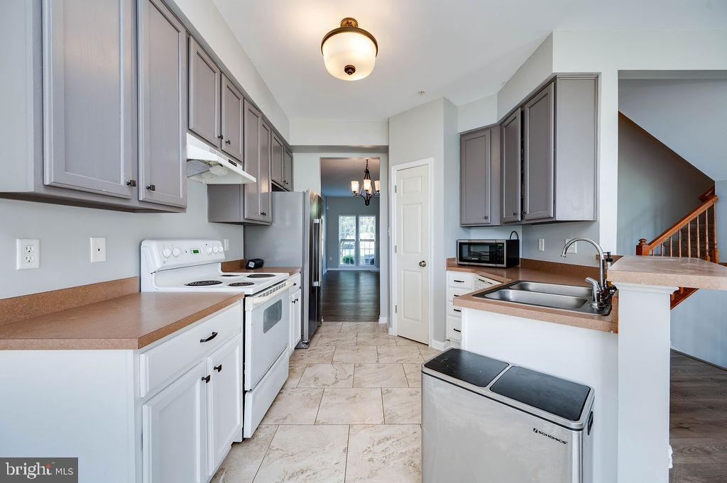 SUNNYBROOK - Residential