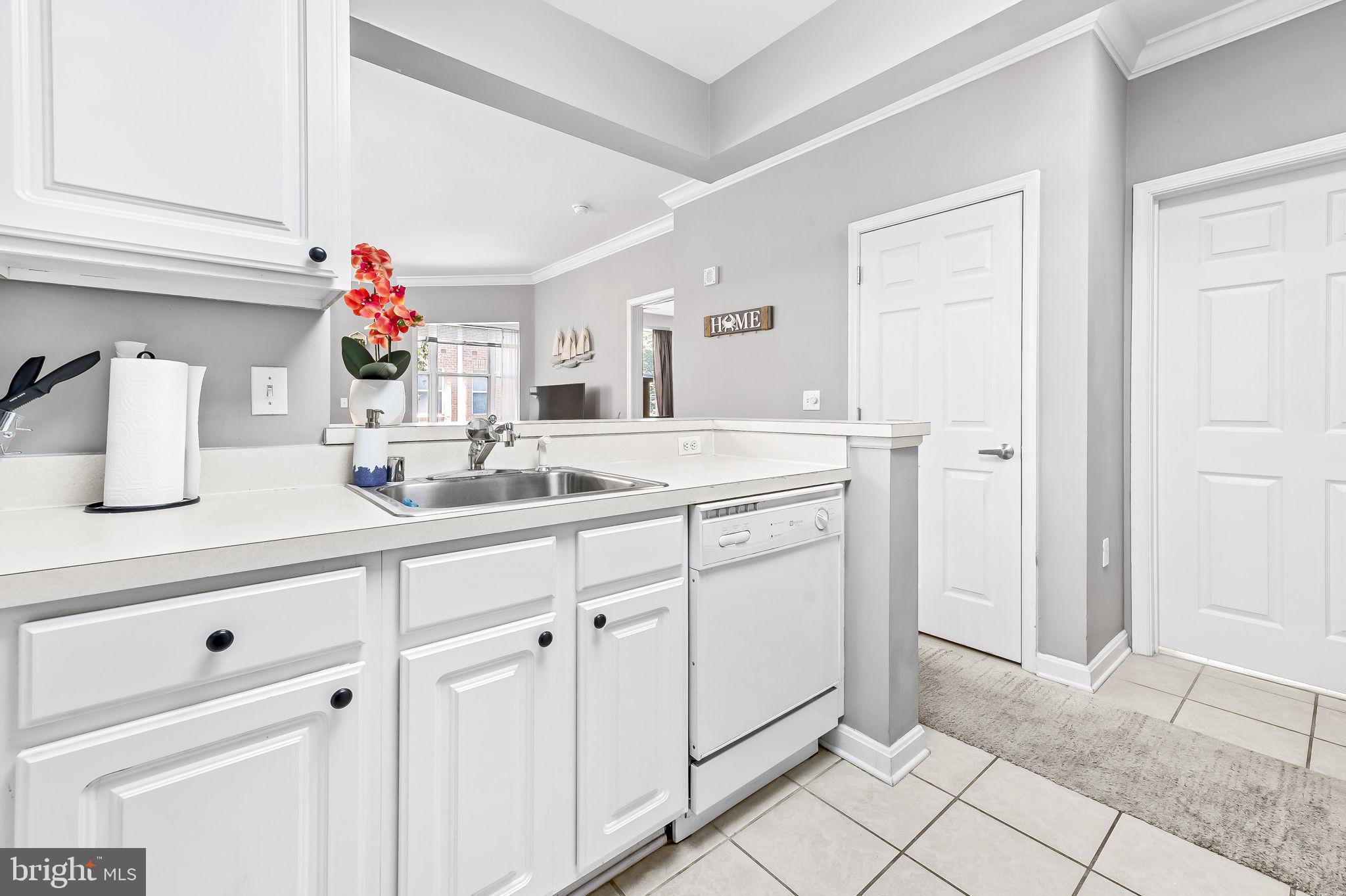 PIERSIDE AT HARBORVIEW - Residential